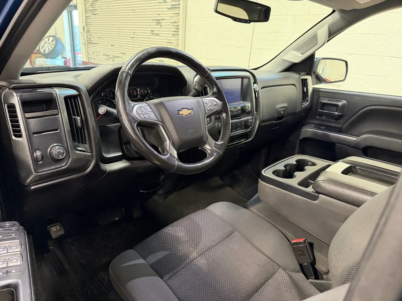 Chevrolet Silverado 1500 снимка Chevrolet Silverado 1500