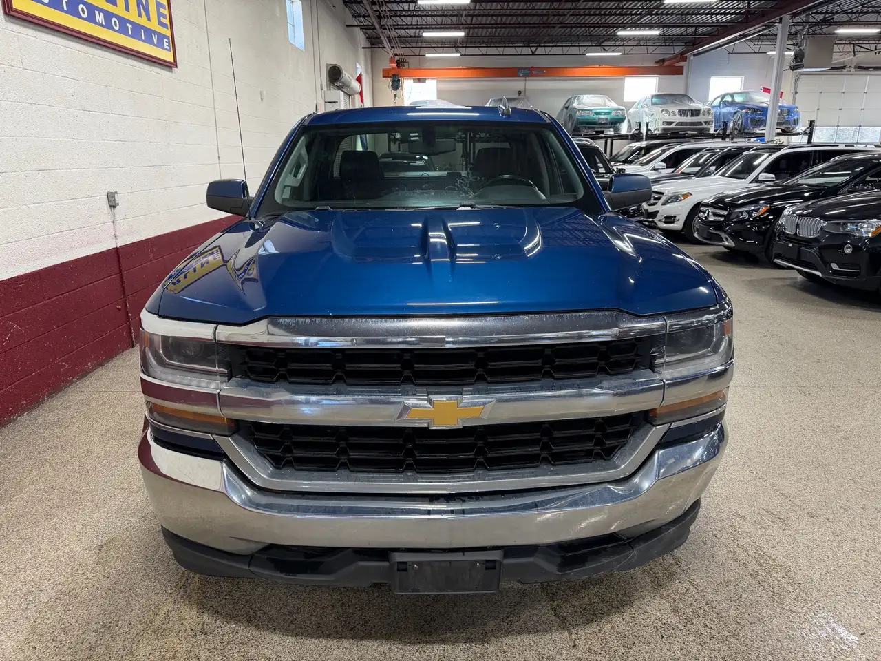 Chevrolet Silverado 1500 снимка Chevrolet Silverado 1500