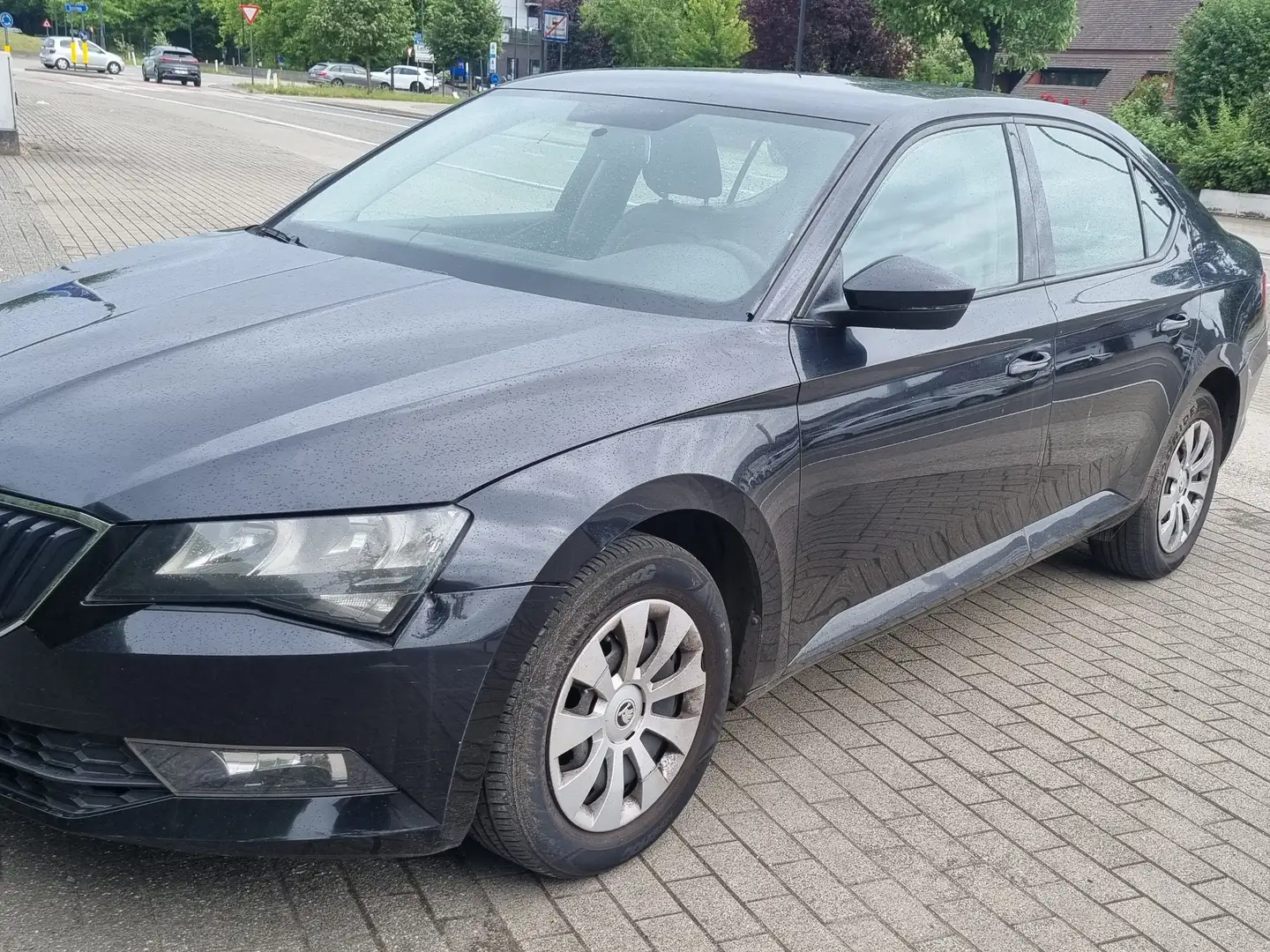 Skoda Superb 1.6 CR TDi Active Zwart - 2