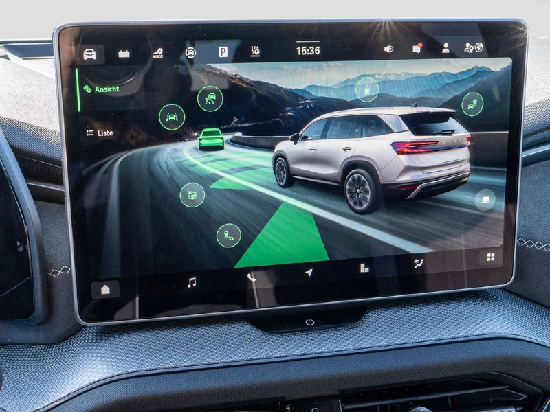 Skoda Kodiaq 1.5 TSI iV DSG Sportline AHK, Matrix — photo 15