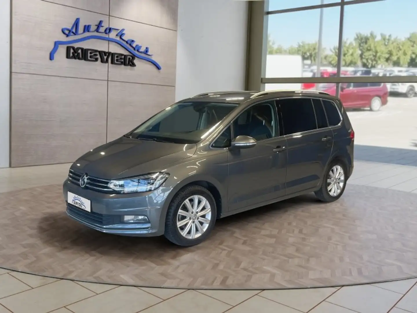 Volkswagen Touran 2.0TDI Highline  AHK/LED/Navi Grijs - 1