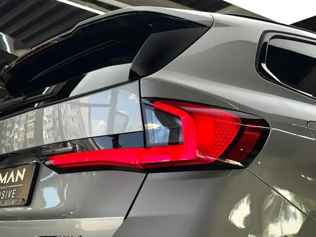 BMW X1 view 9