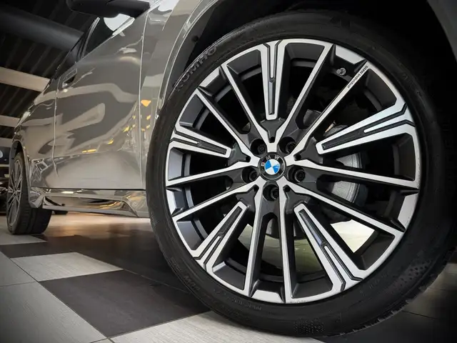 BMW X1 view 6