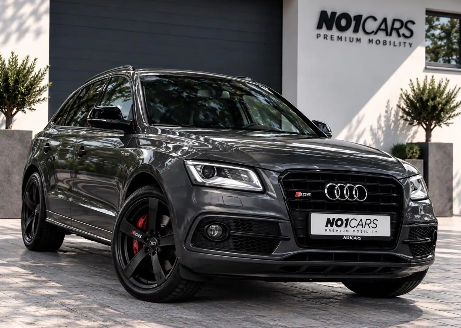 Audi SQ5 plus 3,0 TDI quattro *Seltenheit*Top*Gekühlte Tri Silber - 1