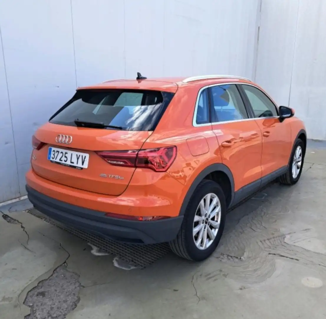 Audi Q3 45 TFSIe Advanced S-tronic Orange - 2
