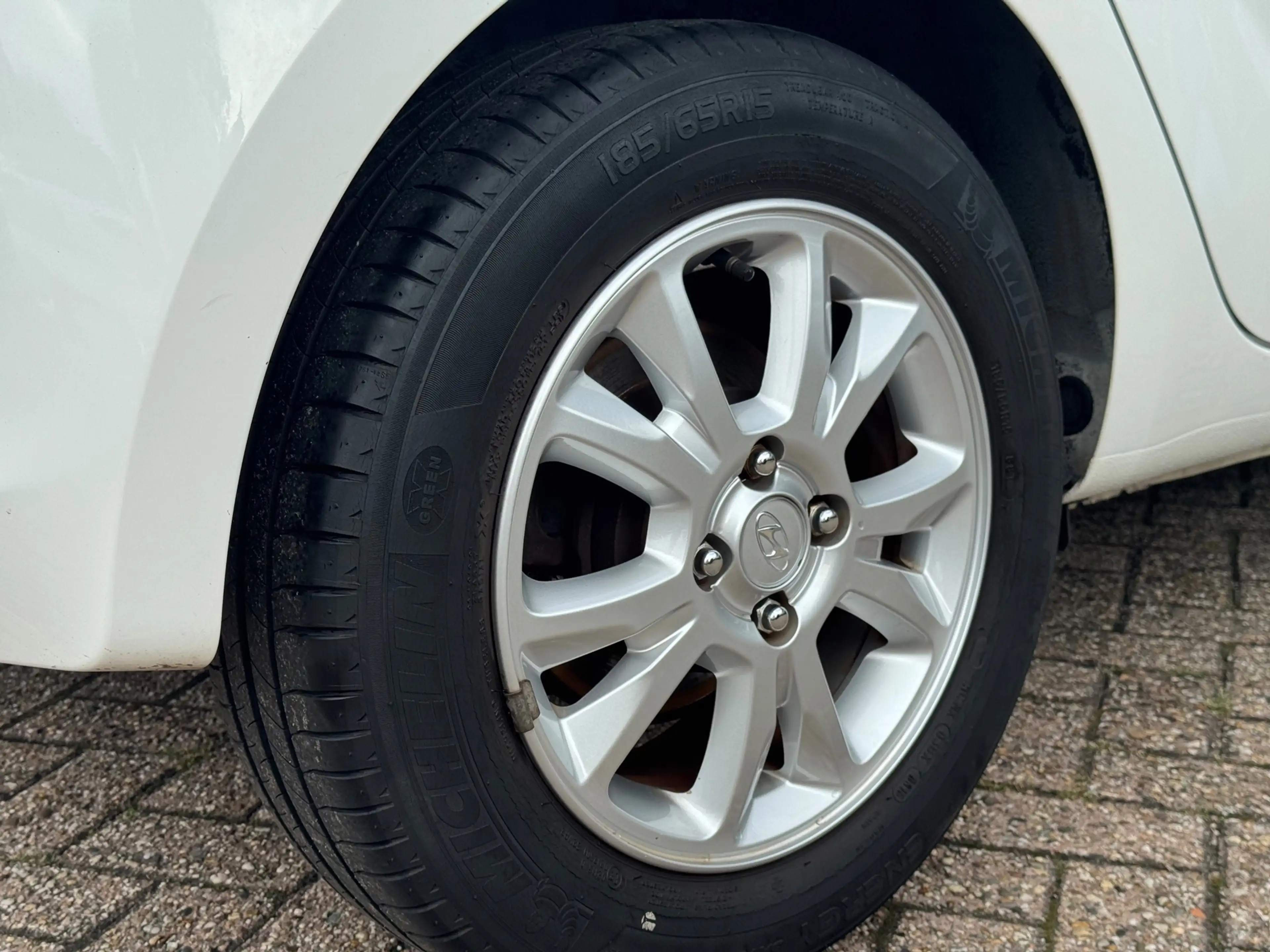 Hyundai i20 1.2i i-Drive 2014 WIT 5drs AIRCO LM APK NAP! — photo 10