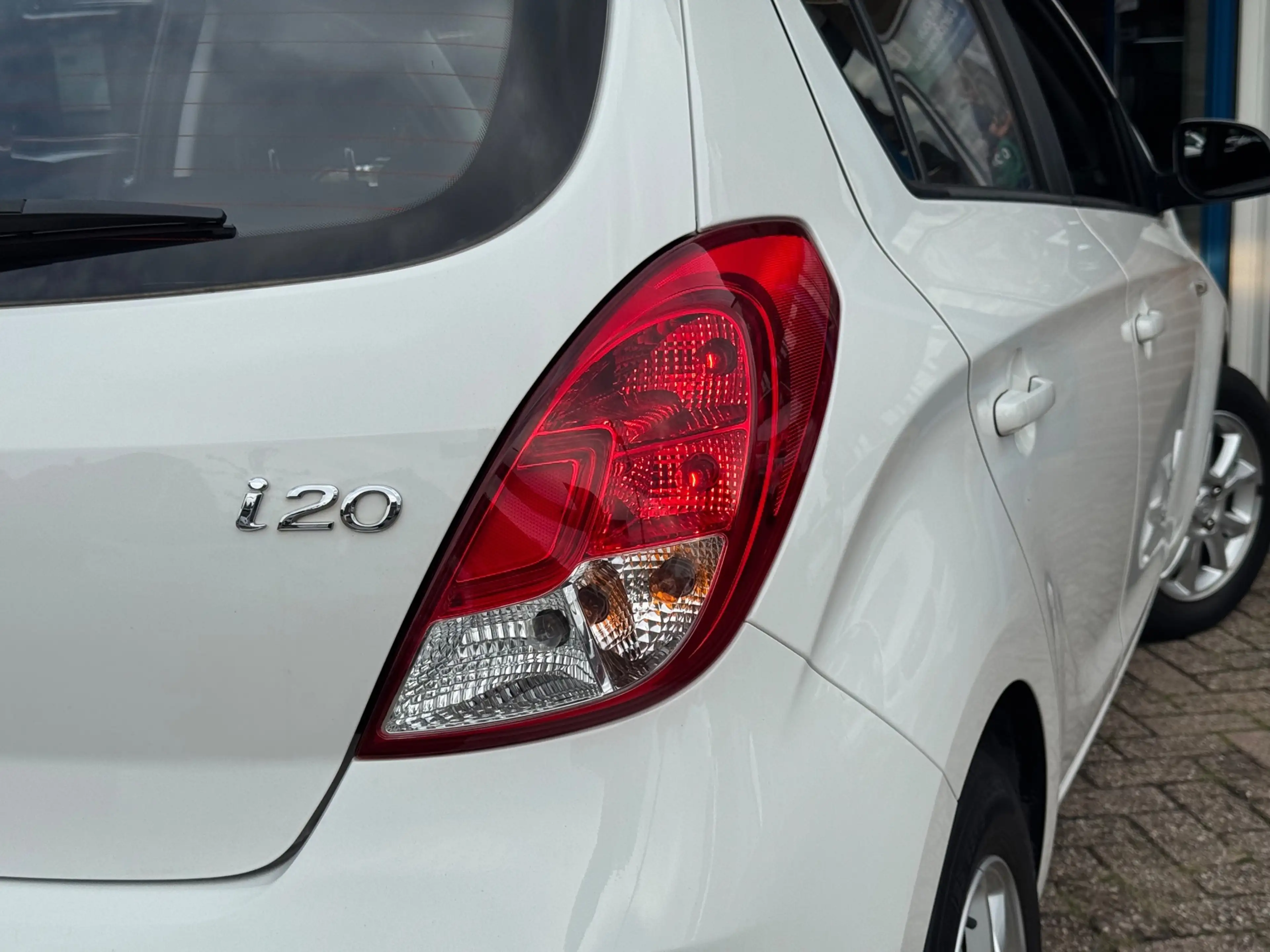 Hyundai i20 1.2i i-Drive 2014 WIT 5drs AIRCO LM APK NAP! — photo 8