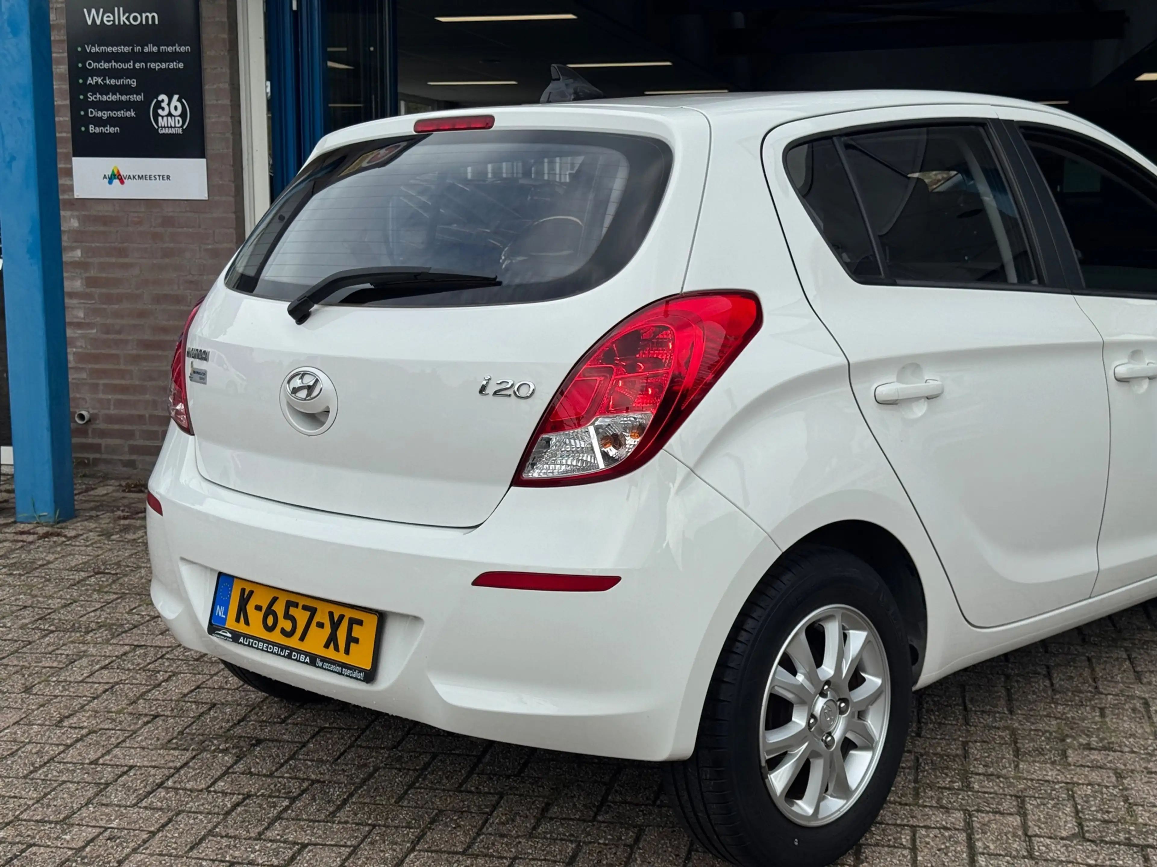 Hyundai i20 1.2i i-Drive 2014 WIT 5drs AIRCO LM APK NAP! — photo 6