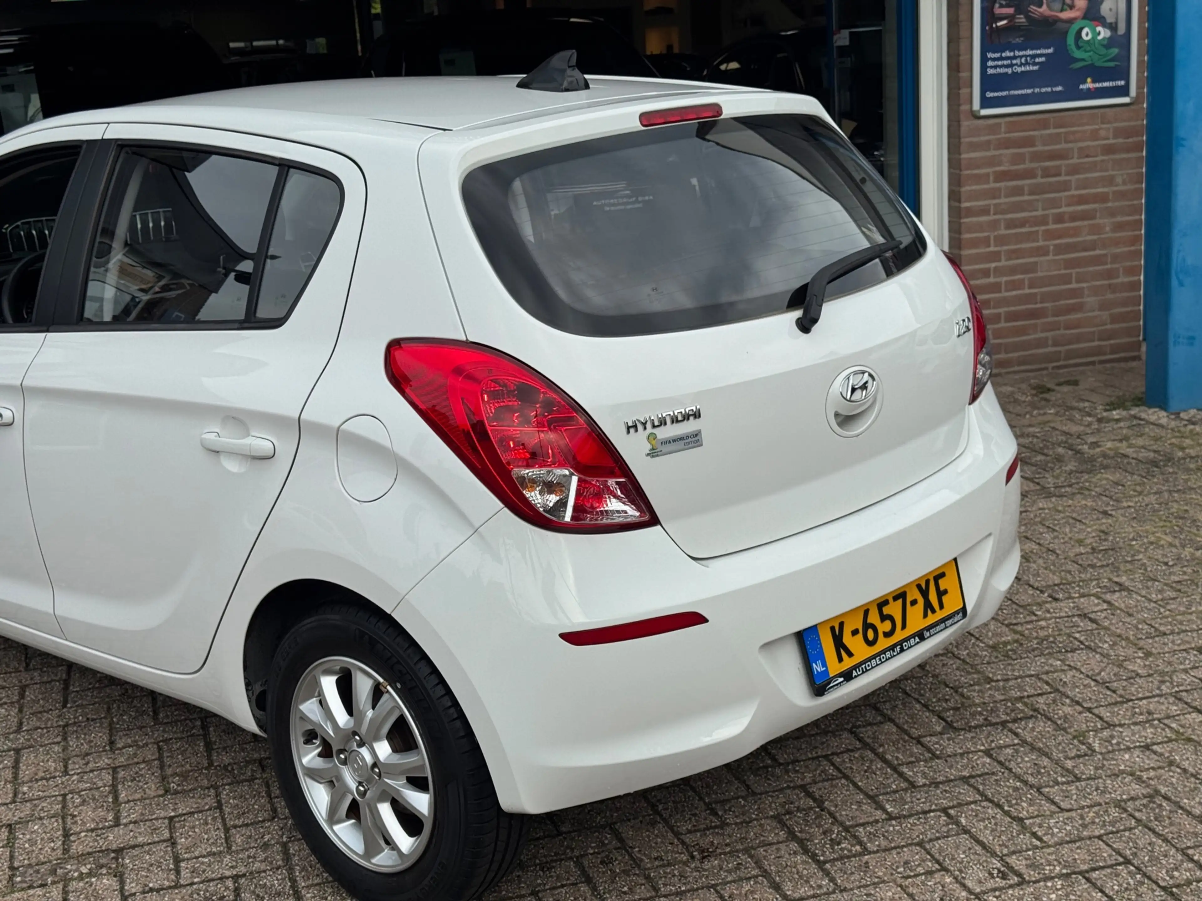 Hyundai i20 1.2i i-Drive 2014 WIT 5drs AIRCO LM APK NAP! — photo 4