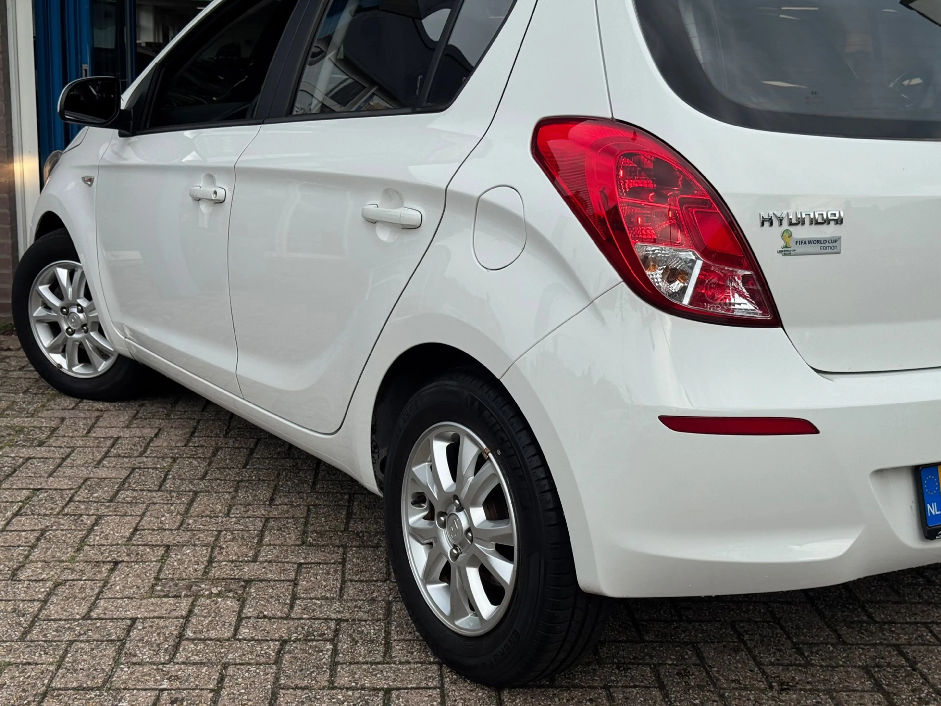 Hyundai i20 1.2i i-Drive 2014 WIT 5drs AIRCO LM APK NAP! — photo 5