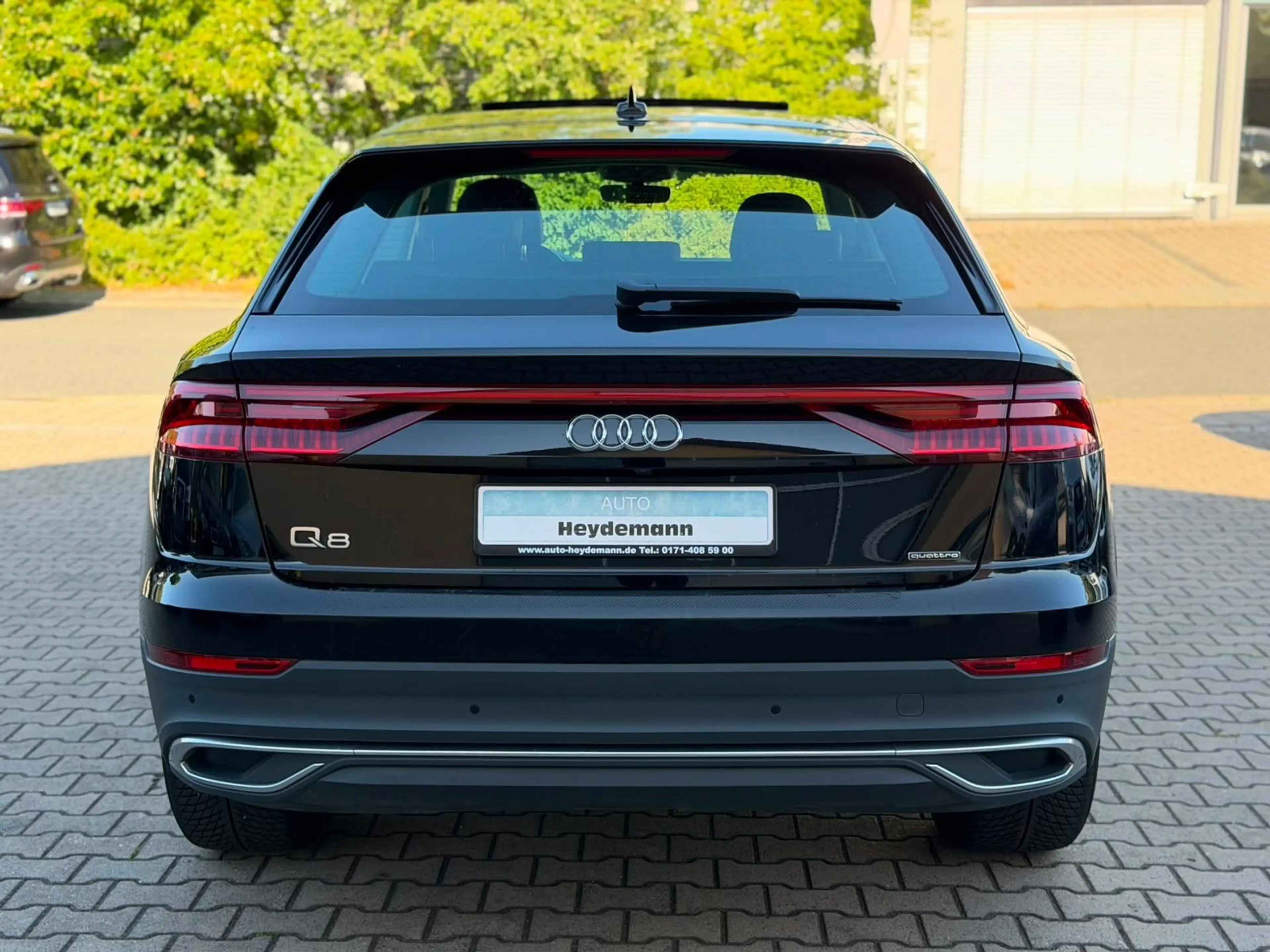 Audi Q8 45 TDI quattro Competition plus Panorama — photo 8