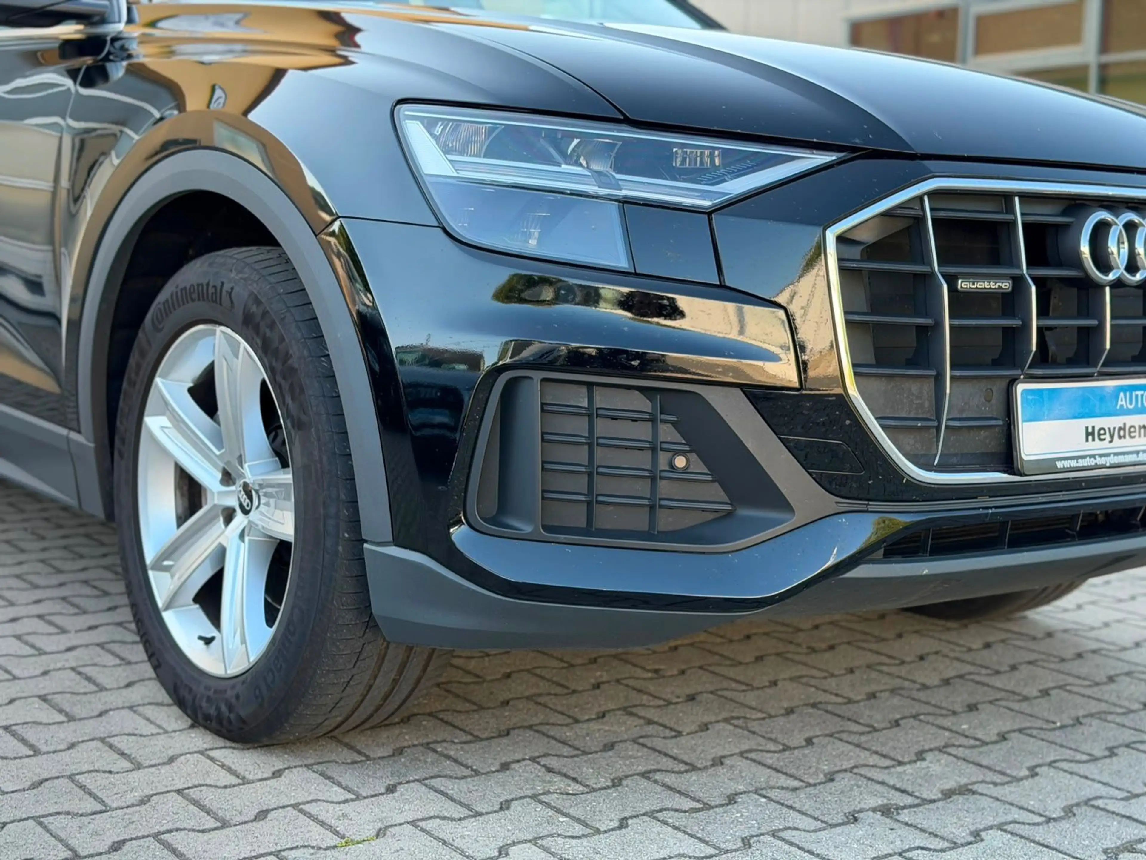 Audi Q8 45 TDI quattro Competition plus Panorama — photo 11