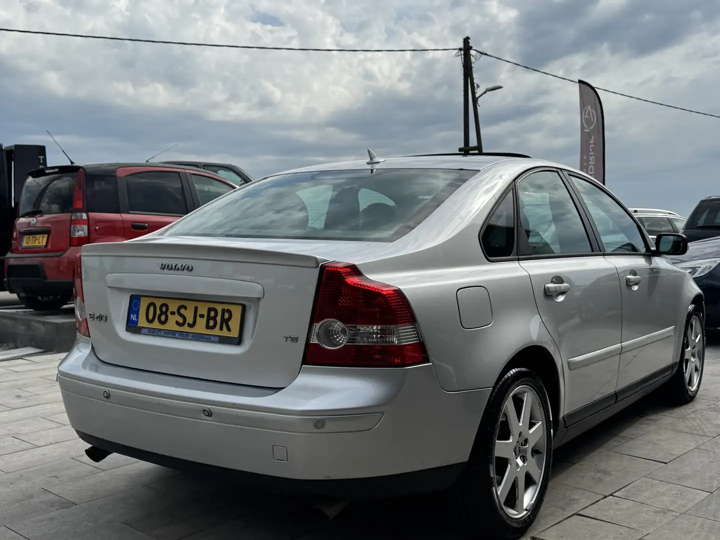 Volvo S40 2.5 T5 Exclusive AUTOMAAT! PANO! siva - 2