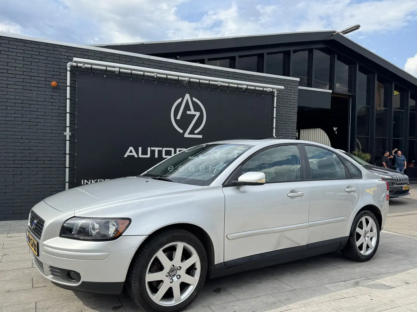 Volvo S40 2.5 T5 Exclusive AUTOMAAT! PANO! siva - 1