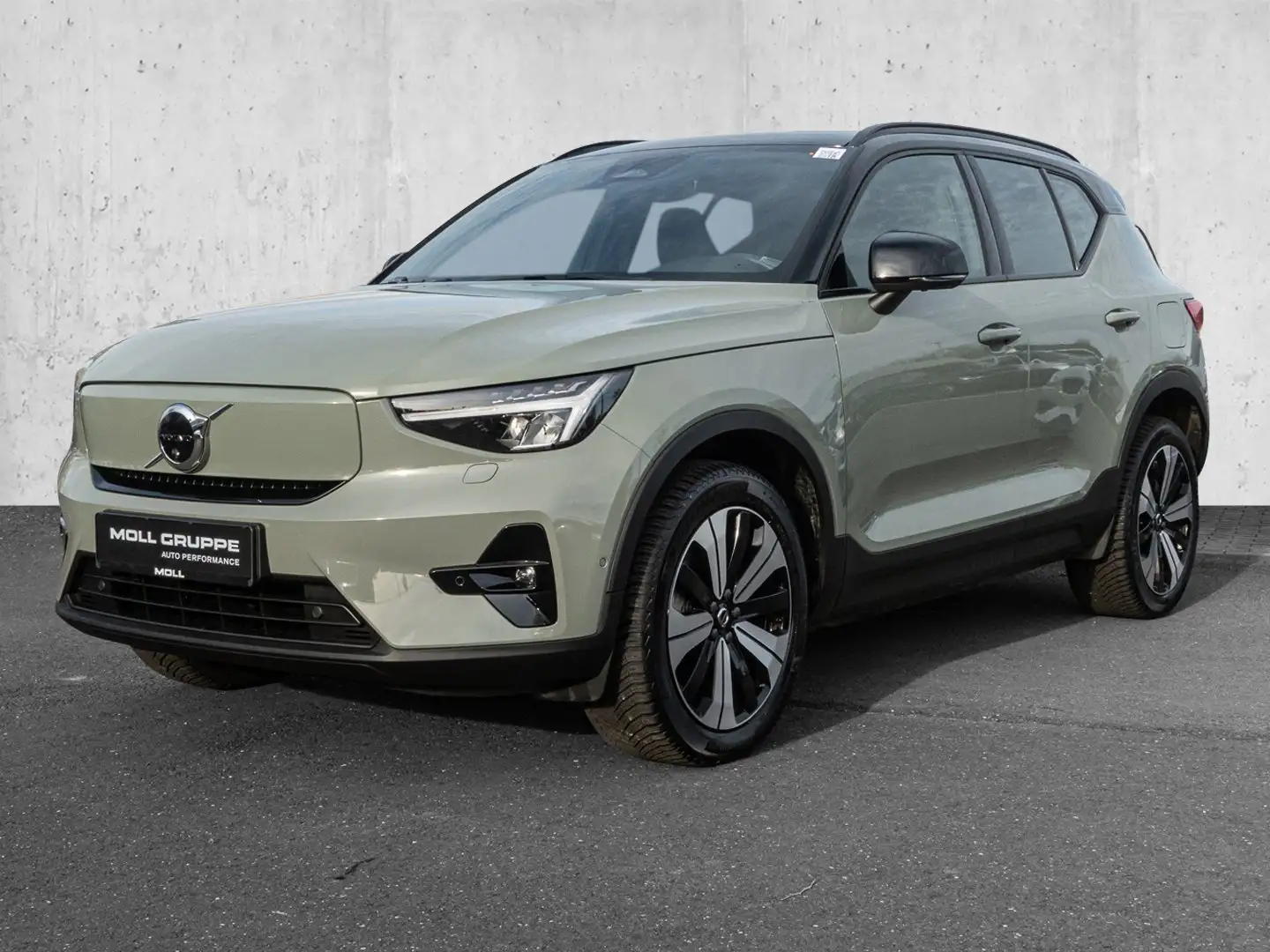 Volvo XC40 P8 Pure Electric 2WD Ultimate Recharge Pano LED 36 Verde - 2