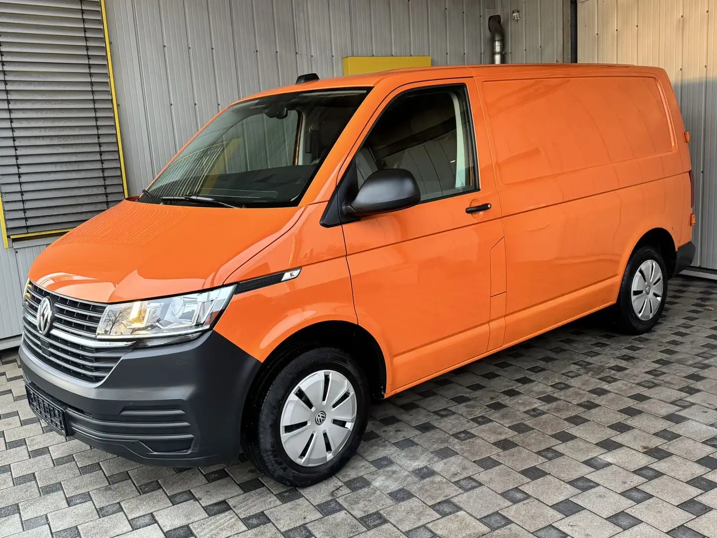 Volkswagen T6 Transporter 6.1 TDI Klima*Tempomat*Flügeltür Orange - 2