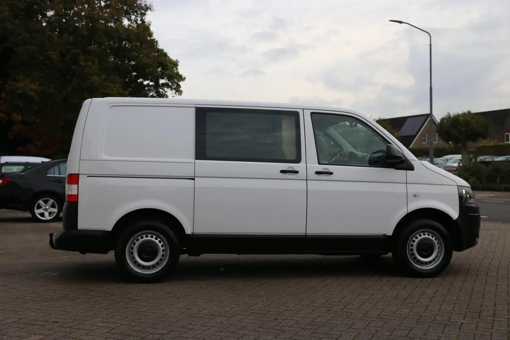 Volkswagen Transporter 2.0 TDI L1H1 T800 Weiß - 2