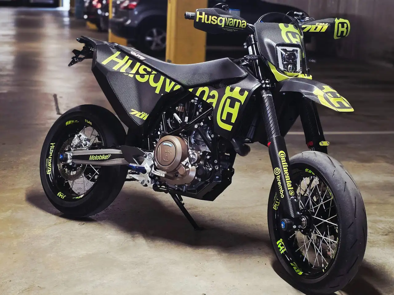Husqvarna 701 Supermoto