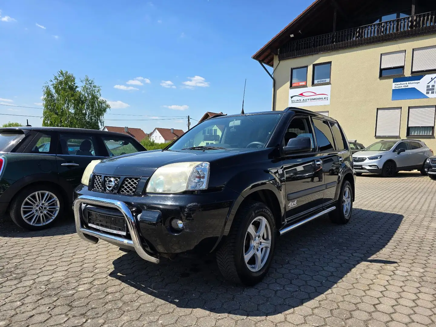Nissan X-Trail 2,0 Elegance 4x4 Negro - 1