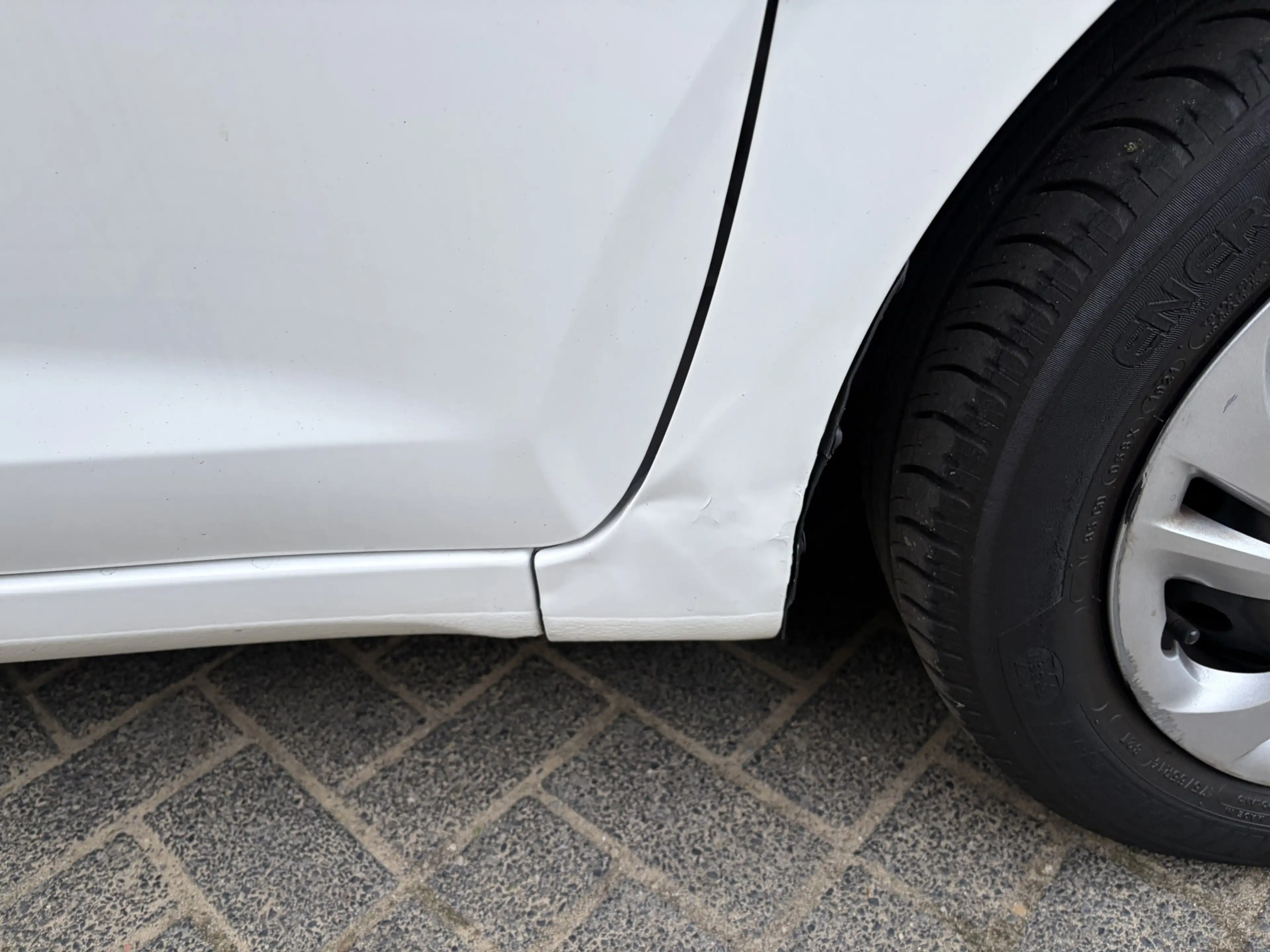 Hyundai i10 1.0 Comfort 5-zits Airco Cv Led App Cruise Nap — photo 16