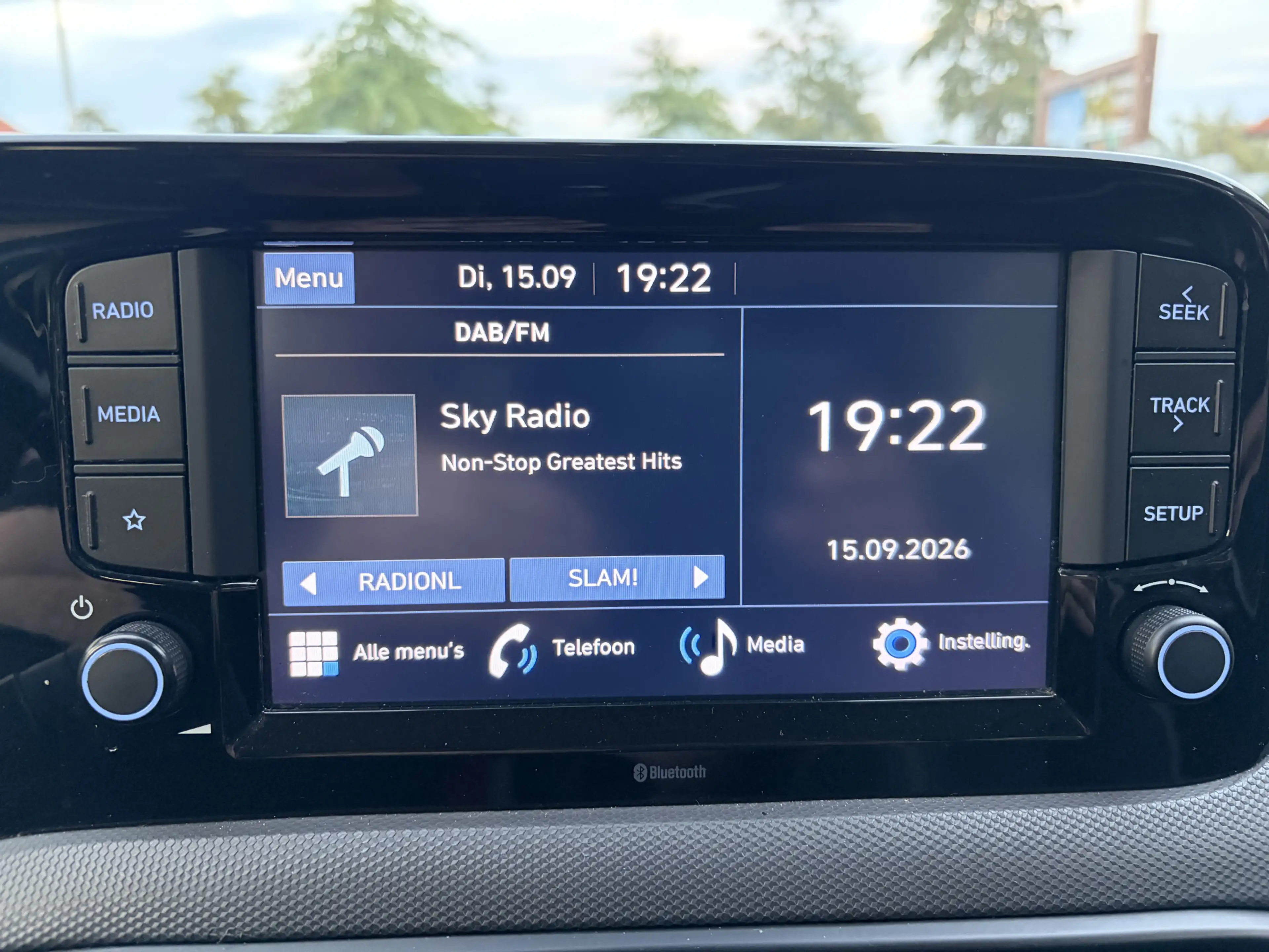 Hyundai i10 1.0 Comfort 5-zits Airco Cv Led App Cruise Nap — photo 10