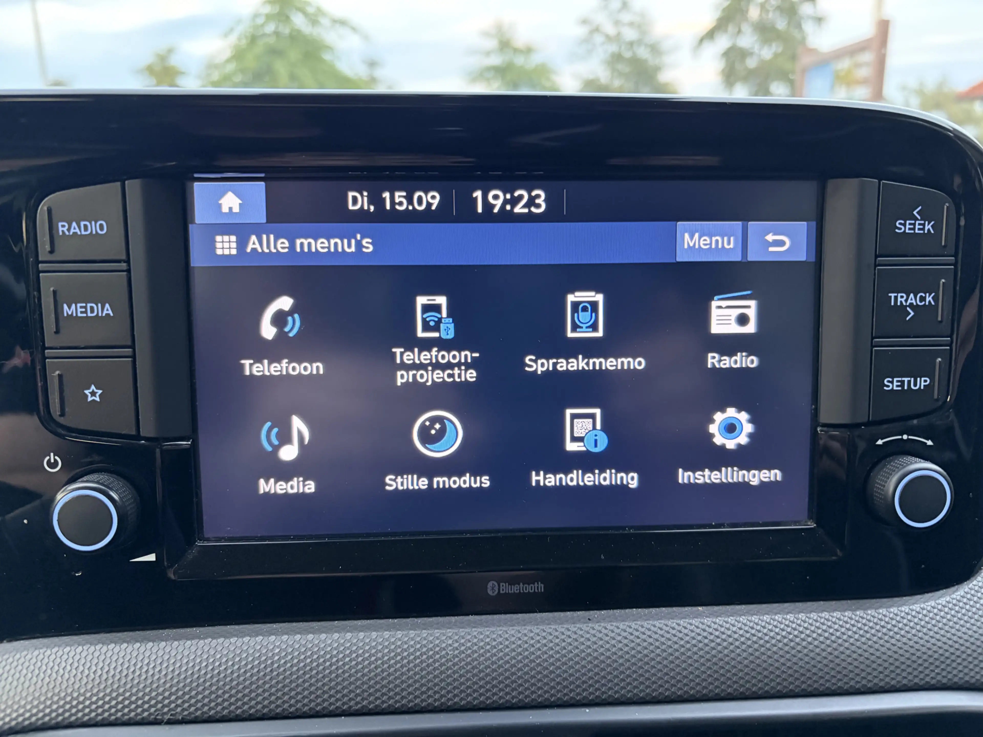 Hyundai i10 1.0 Comfort 5-zits Airco Cv Led App Cruise Nap — photo 11