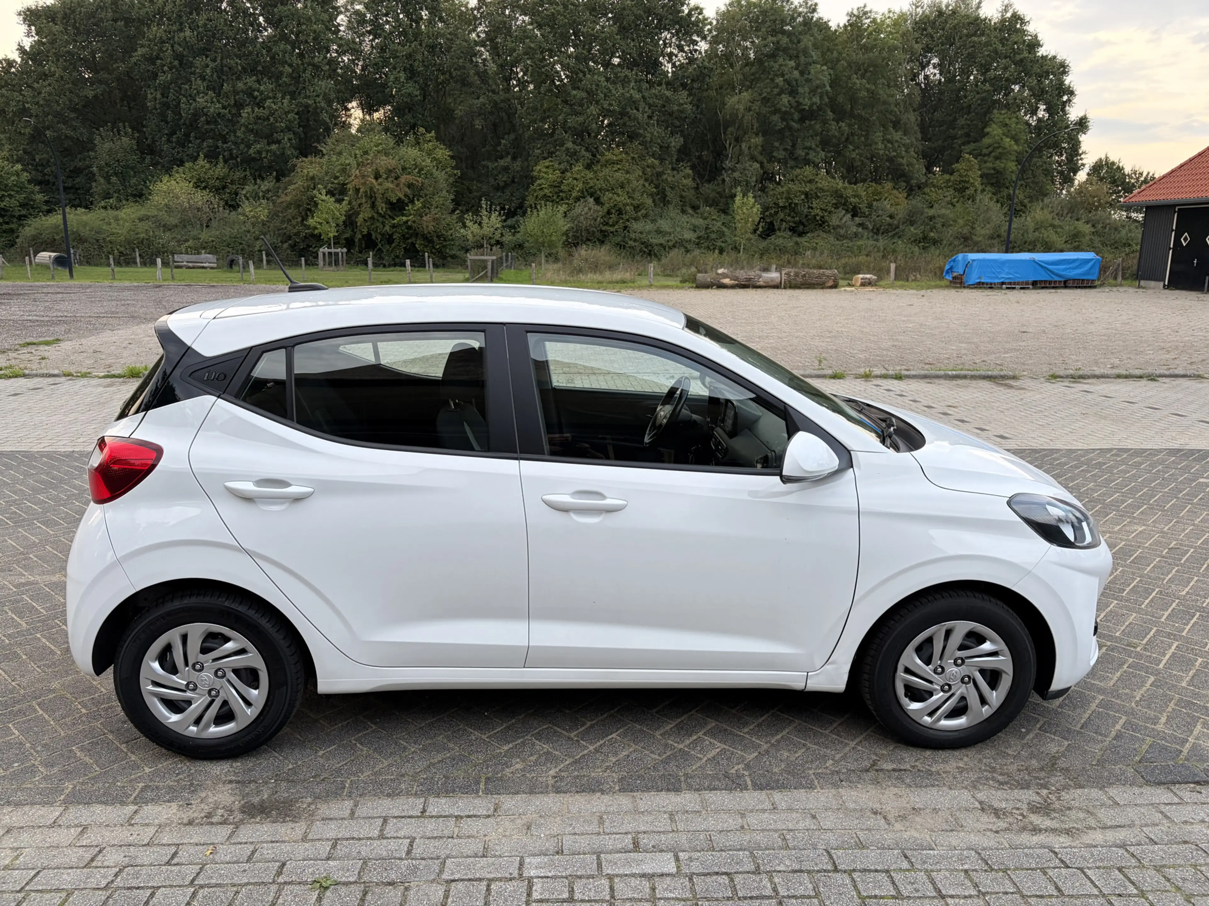 Hyundai i10 1.0 Comfort 5-zits Airco Cv Led App Cruise Nap — photo 4