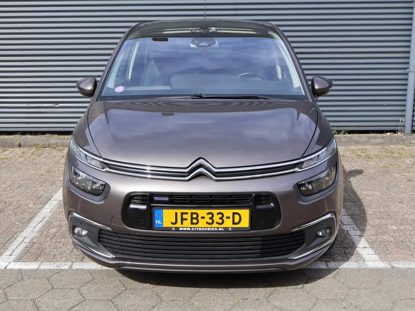 Citroen C4 Picasso 1.2 PureTech Shine PDC Camera Navi Cruise Airco AP Gris - 2