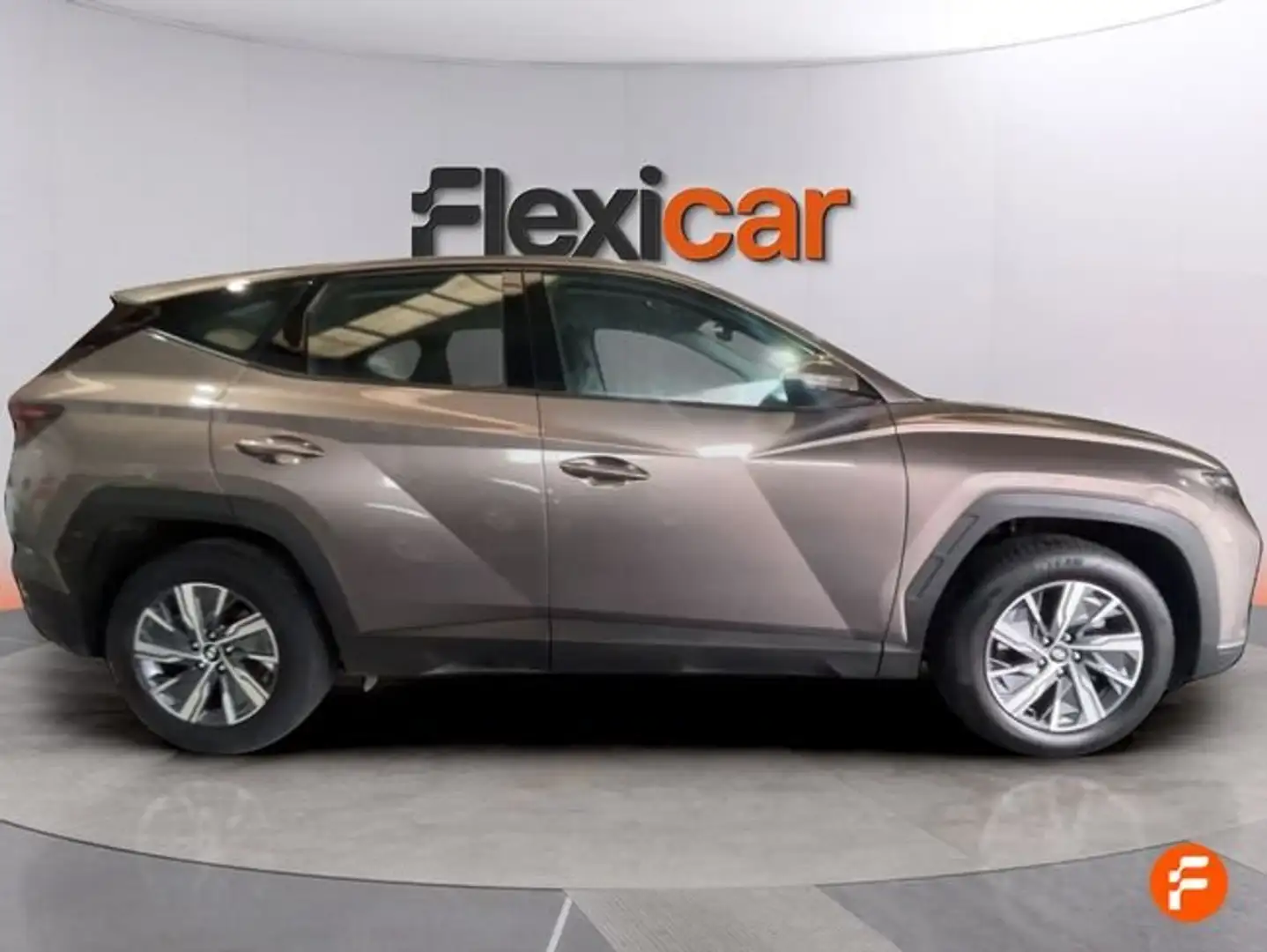 Hyundai TUCSON 1.6 TGDI Klass 4x2 Gris - 2