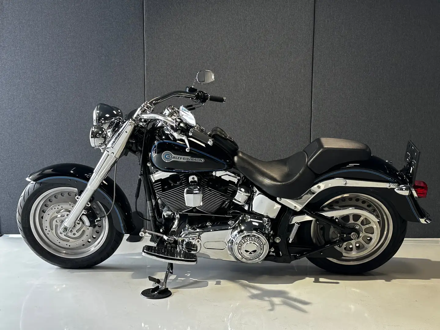 Harley-Davidson Fat Boy Peace Officer Special Edition Чорний - 2