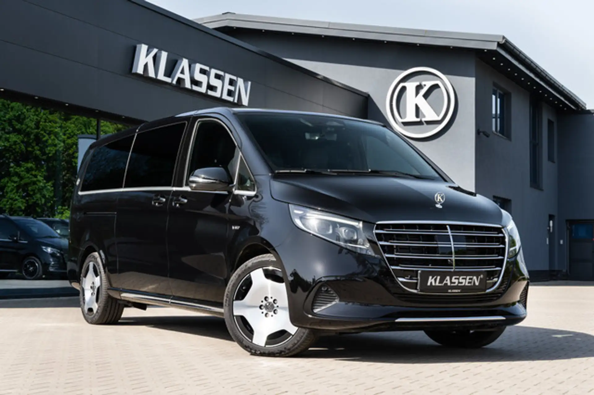 벤츠 V300 KLASSEN VIP Business Van 2025 2026 검정 사진 1