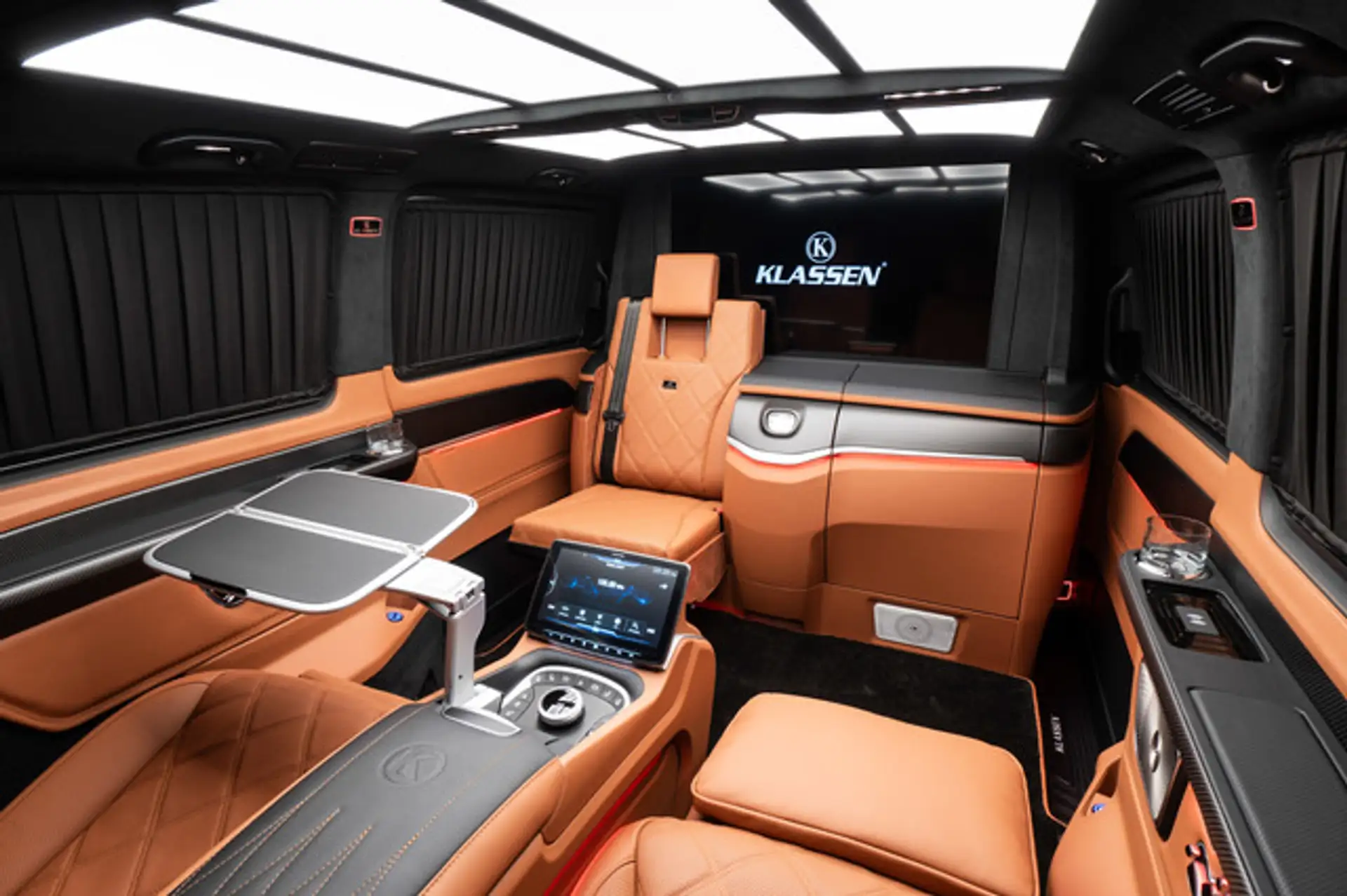 벤츠 V300 KLASSEN VIP Business Van 2025 2026 검정 사진 7