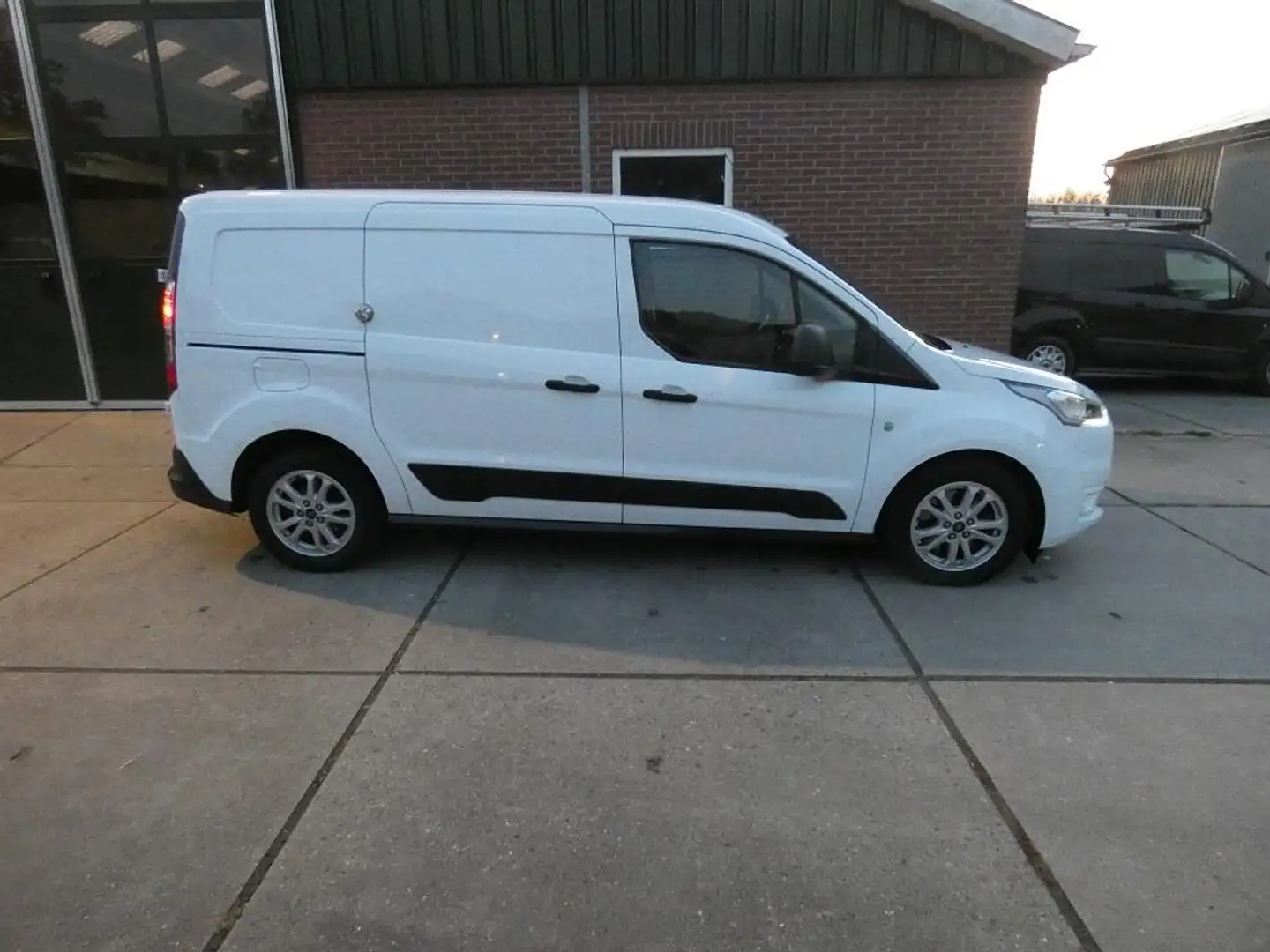 Ford Transit Connect 1.5 EcoBlue L2 120pk*navi/camera*3zits* Weiß - 2