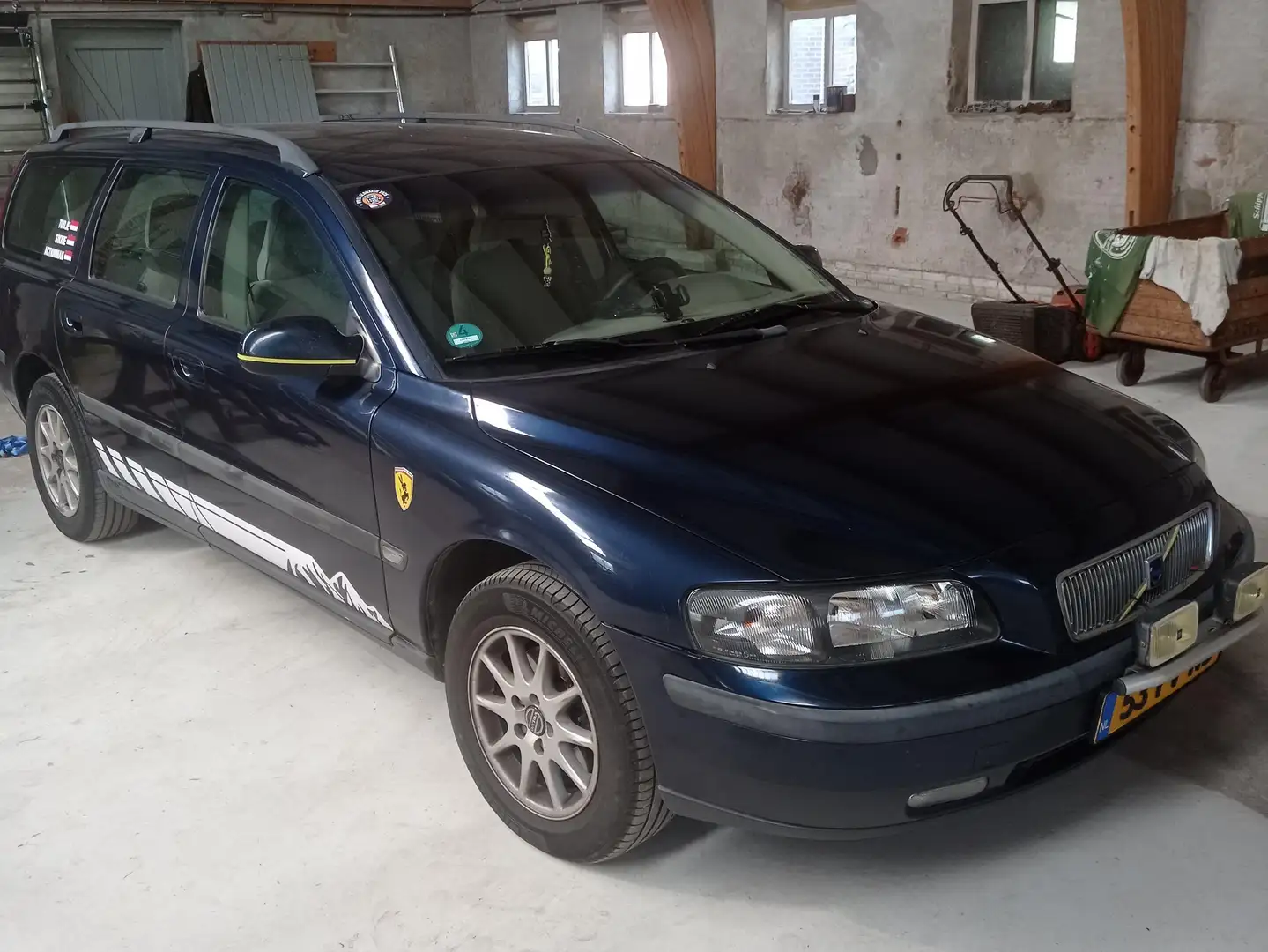 Volvo V70 V70 2.4 Comfort Line Modrá - 1