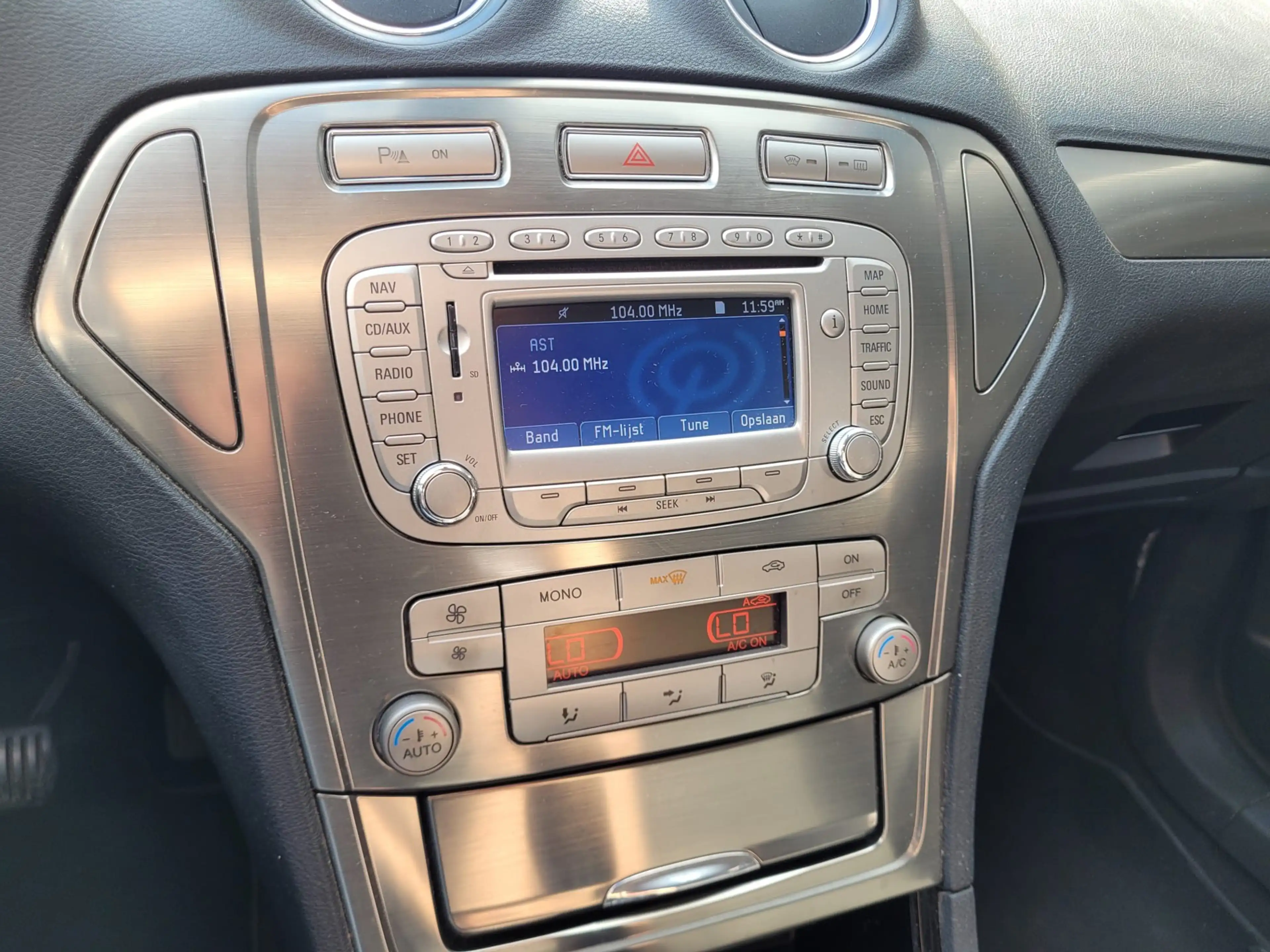 Ford Mondeo Wagon 2.0-16V Limited 1e Eigenaar & 81.000KM! — photo 18