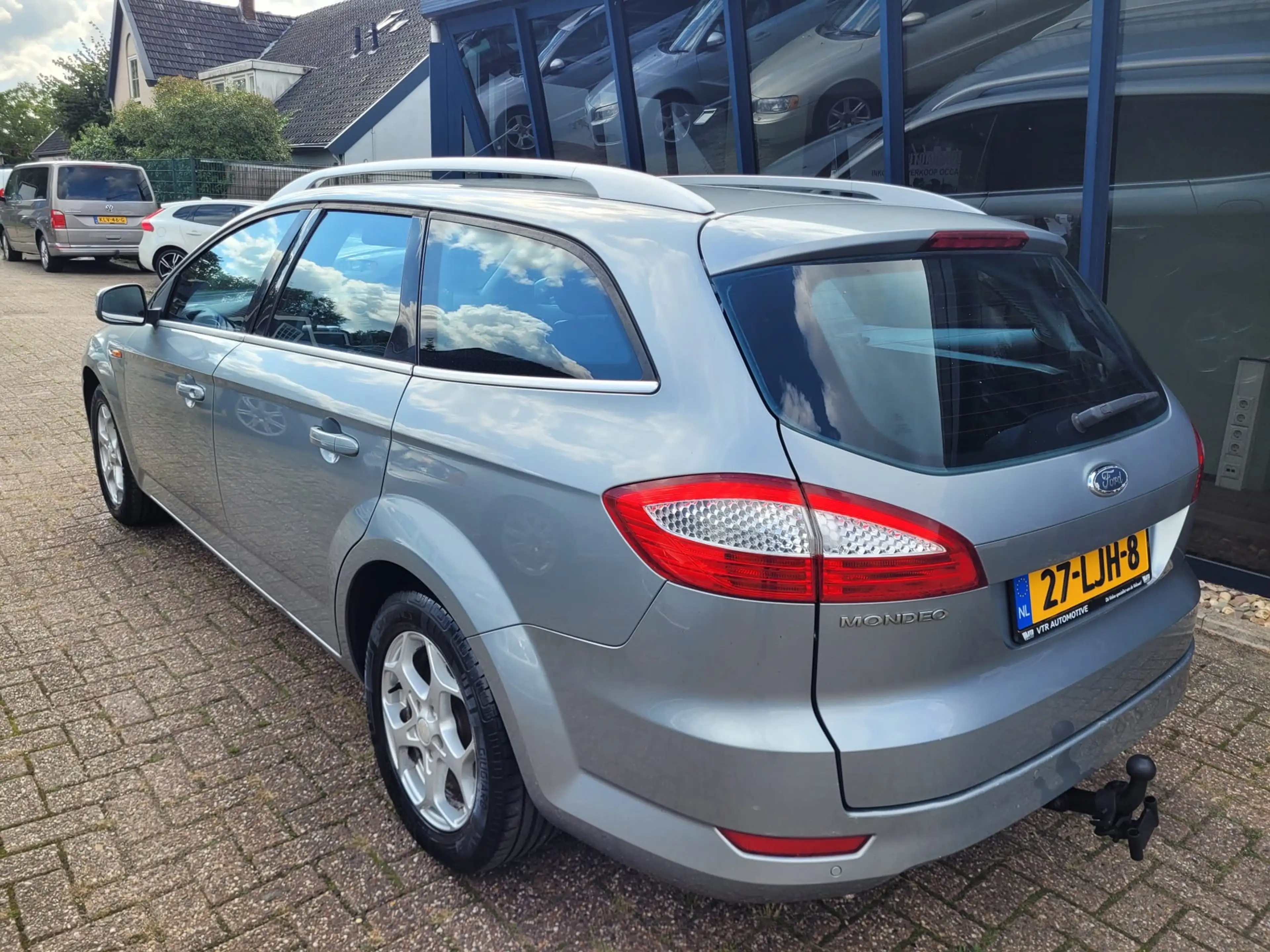 Ford Mondeo Wagon 2.0-16V Limited 1e Eigenaar & 81.000KM! — photo 2