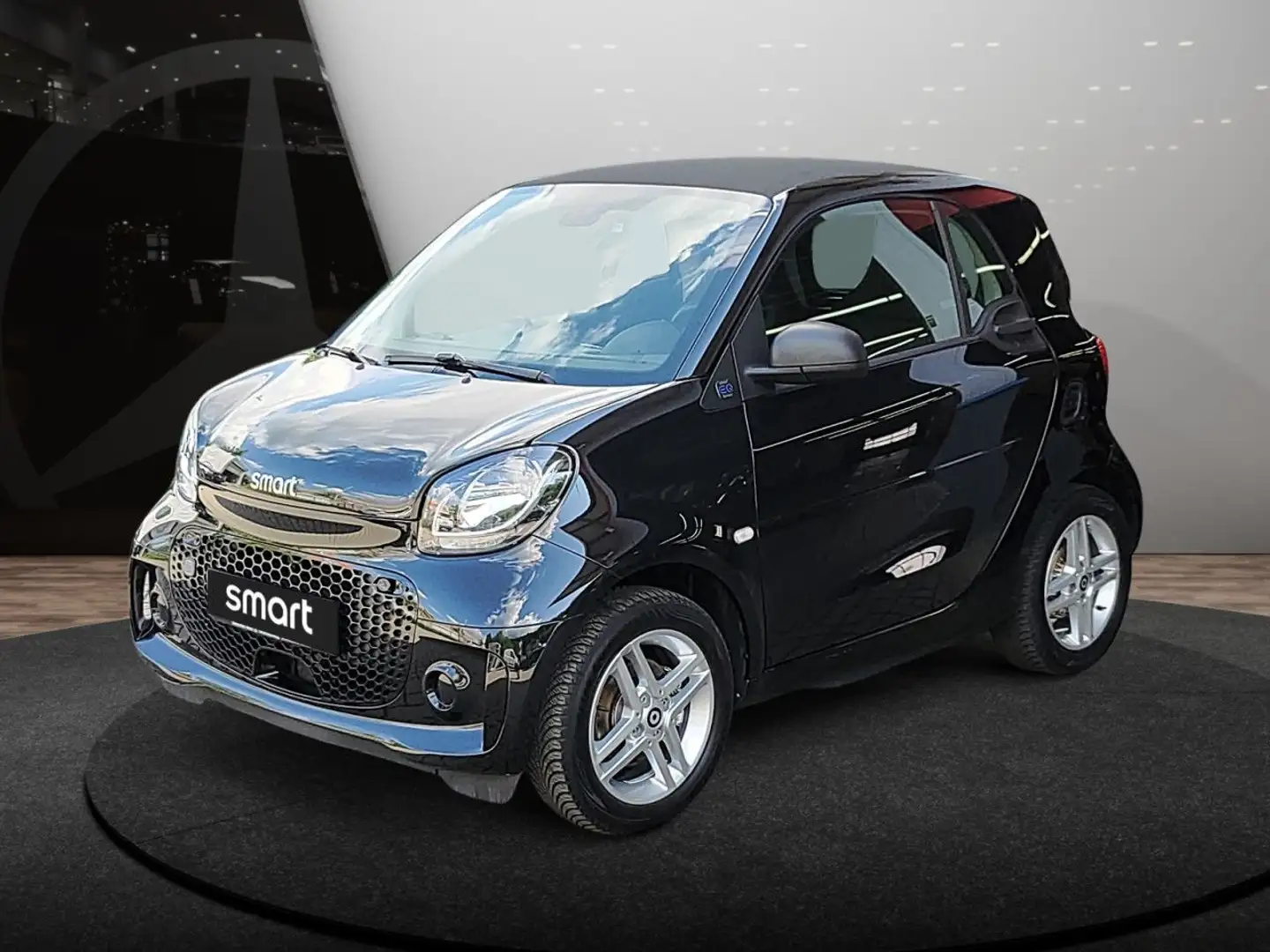 smart forTwo EQ 60kWed SHZ PDC Dig Radio 22kW Bordl Schwarz - 2