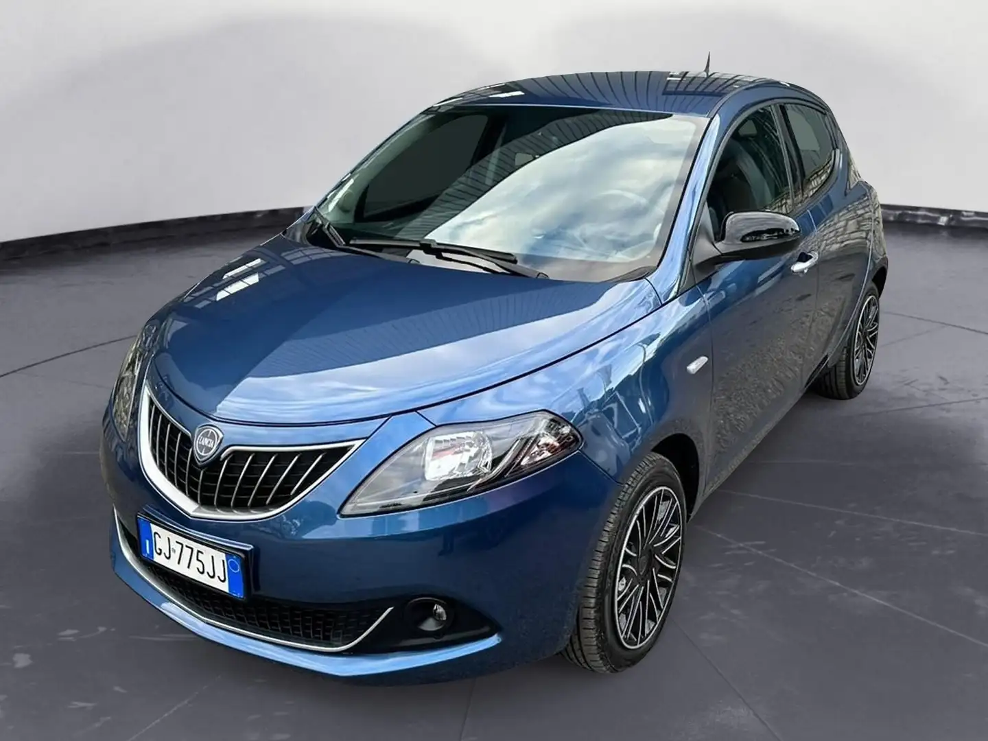 Lancia Ypsilon Ypsilon 1.0 FireFly 5 porte S&S Hybrid Gold Blauw - 1