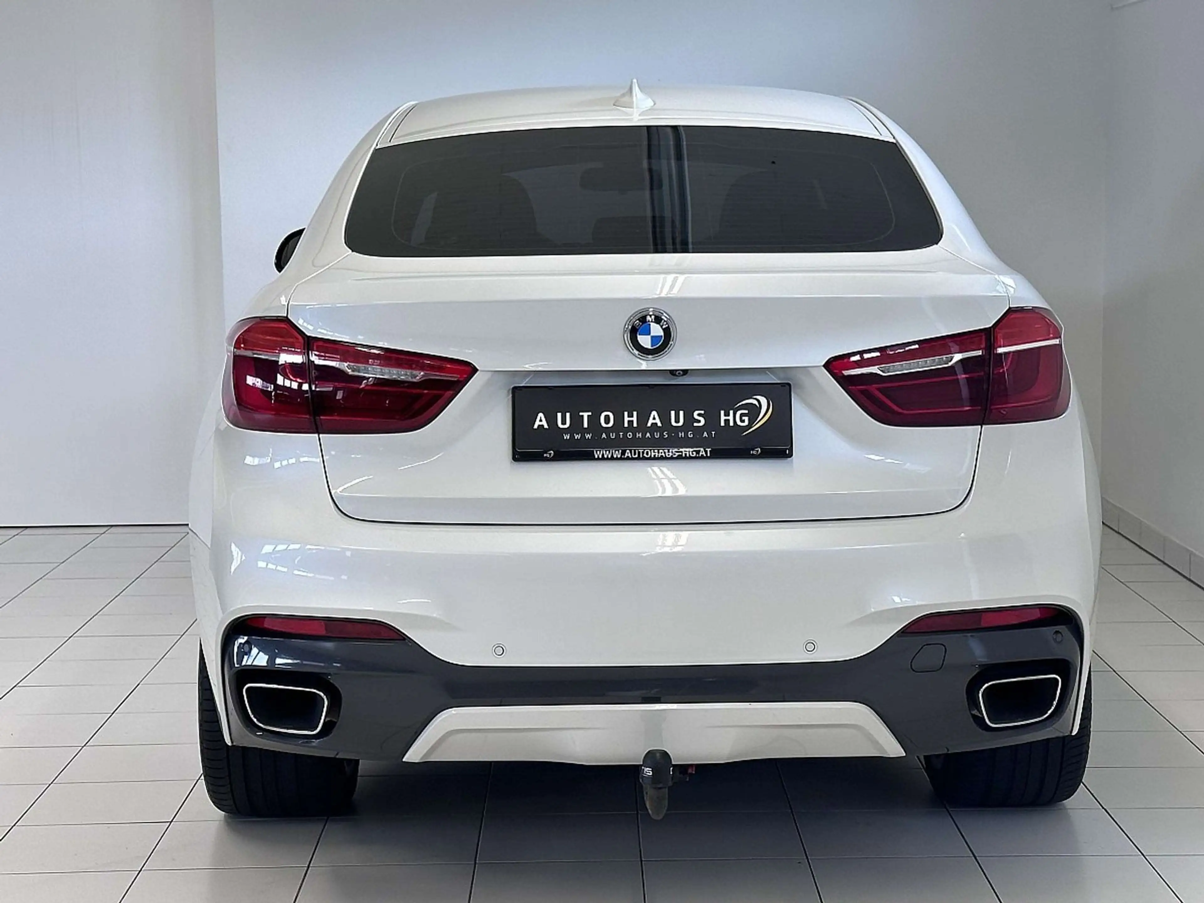 BMW X6 xDrive40d Sport Activity Coupé Österreich-Paket... — photo 10