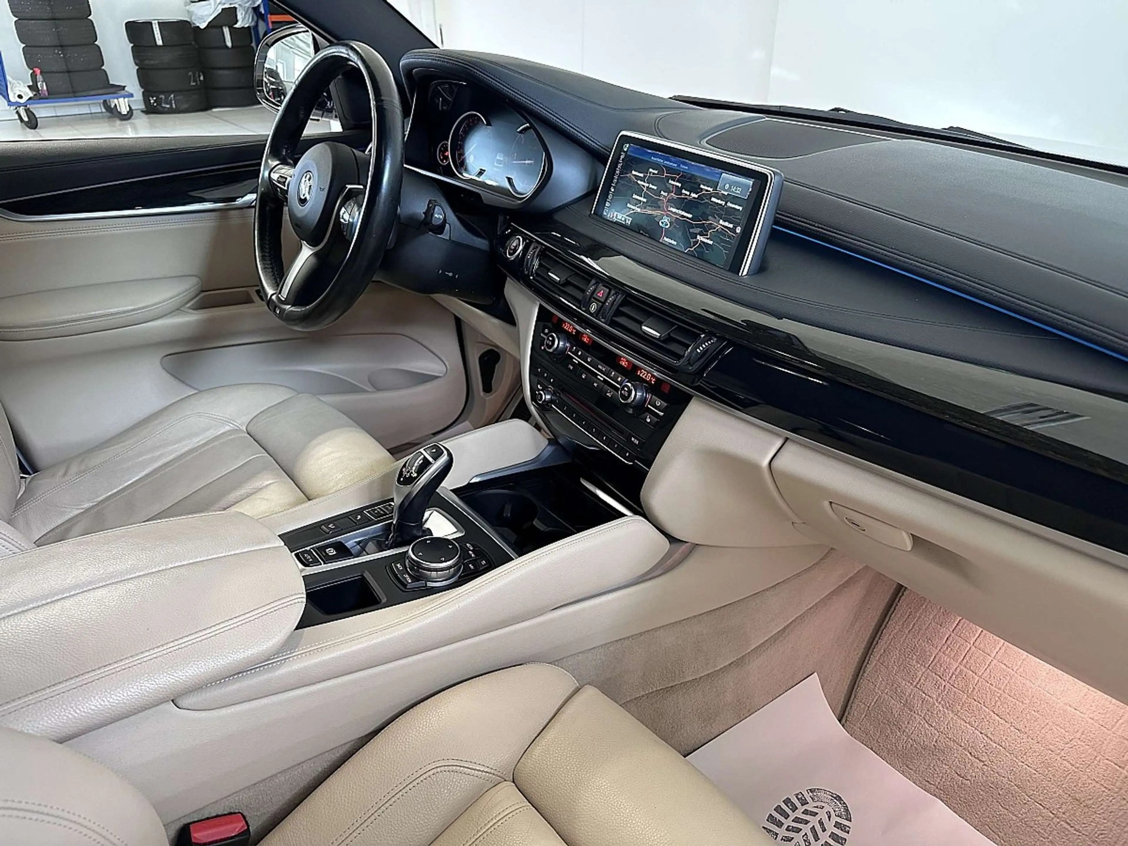 BMW X6 xDrive40d Sport Activity Coupé Österreich-Paket... — photo 15