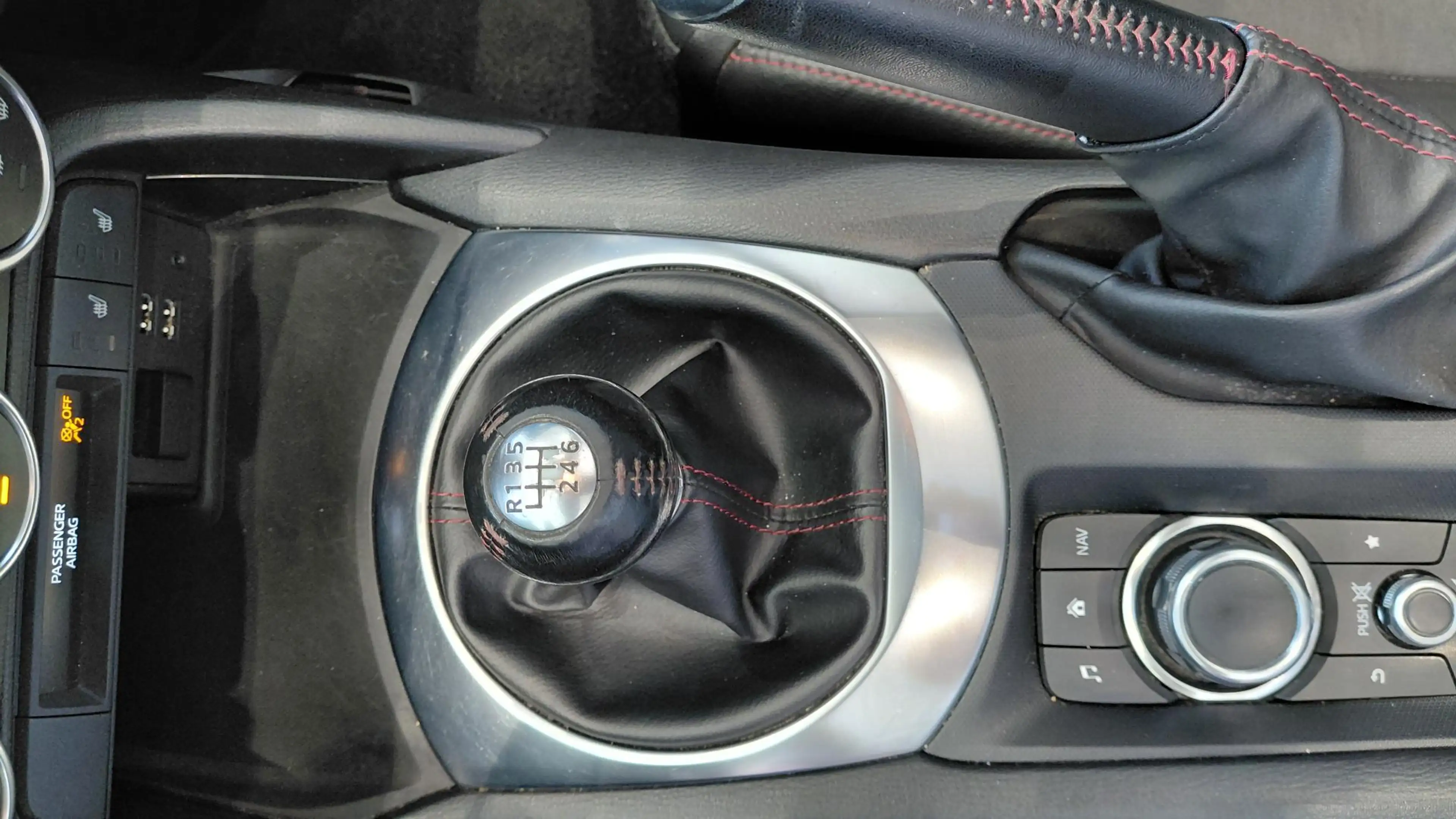 Mazda MX-5 1.5 Skyactiv-G 96kW Skymove — photo 9