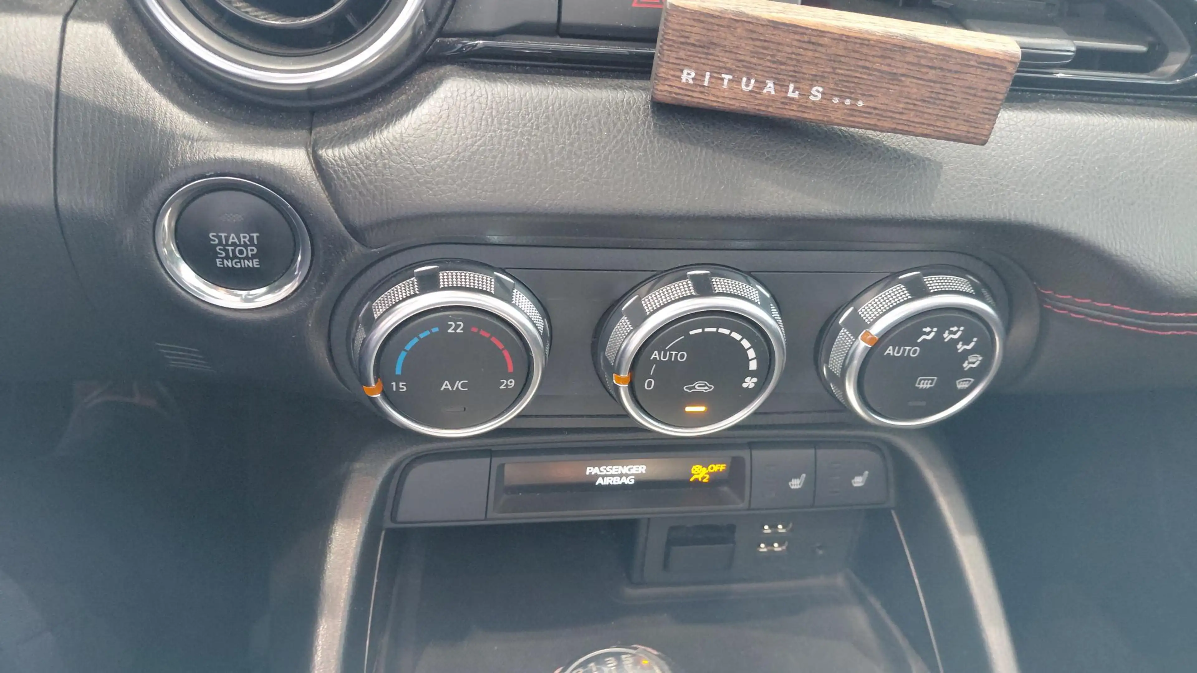 Mazda MX-5 1.5 Skyactiv-G 96kW Skymove — photo 12