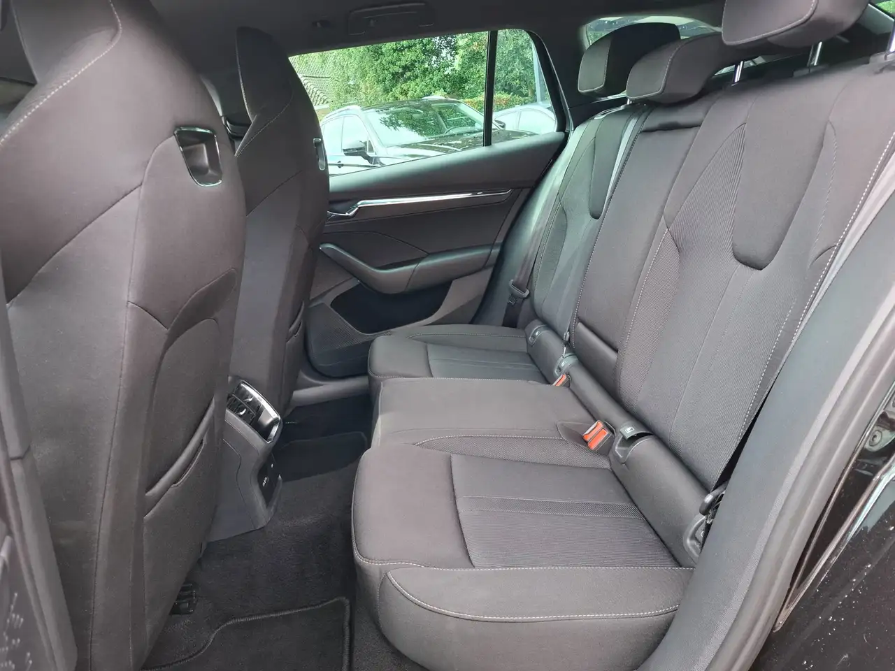 Skoda Octavia Combi 1.5 e-TSI Business Edition Plus. O.a. verwar, миниатюра 5