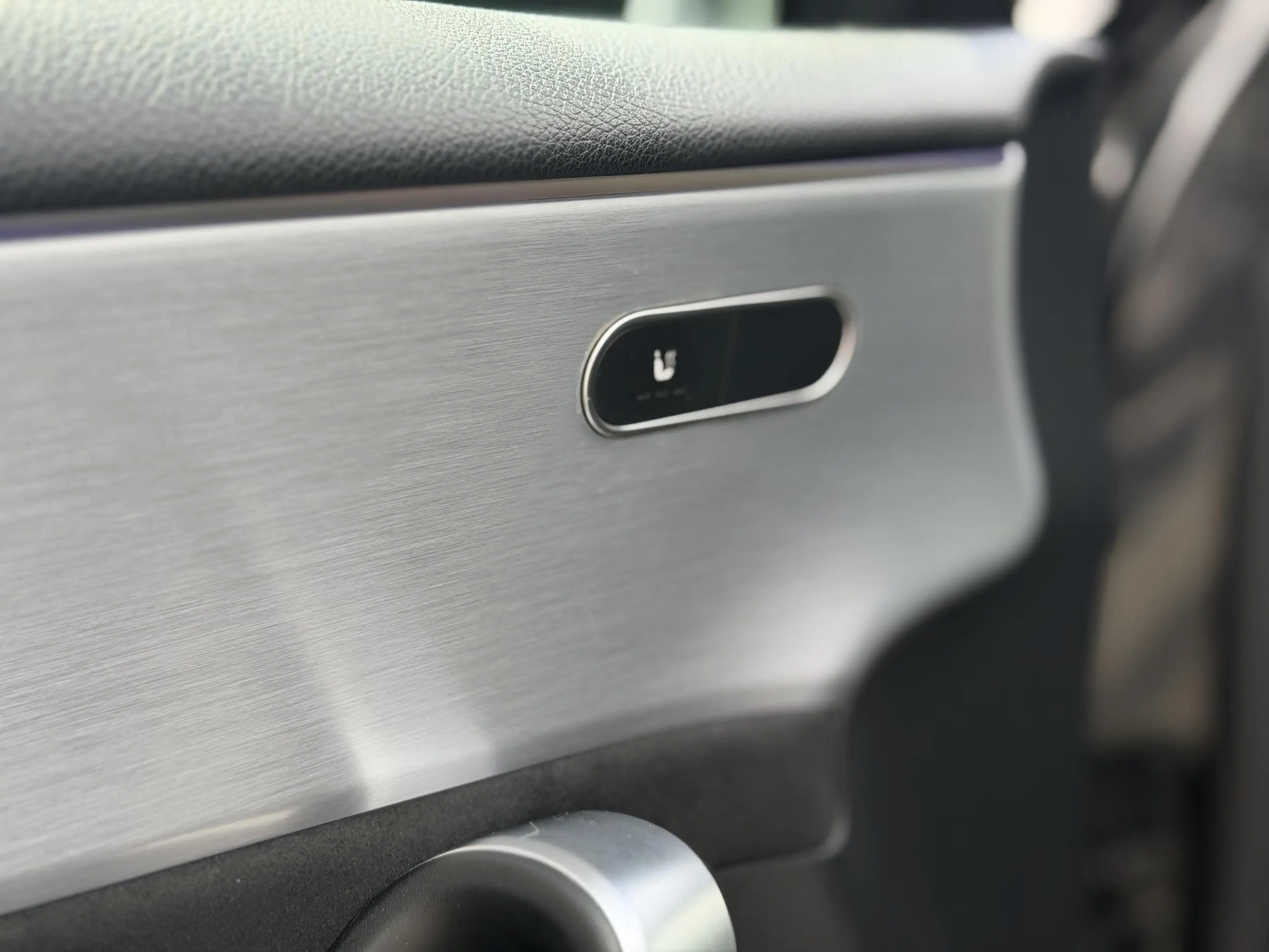 Mercedes-Benz A 180 A d AMG Line — photo 8