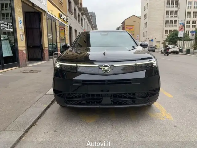 Opel Grandland view 3