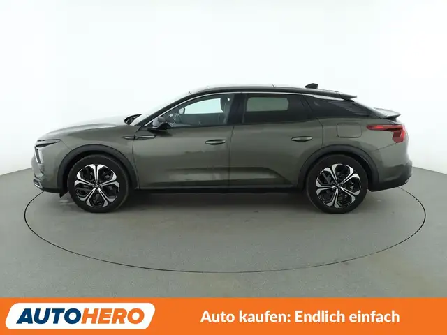 Citroen C5 X view 3