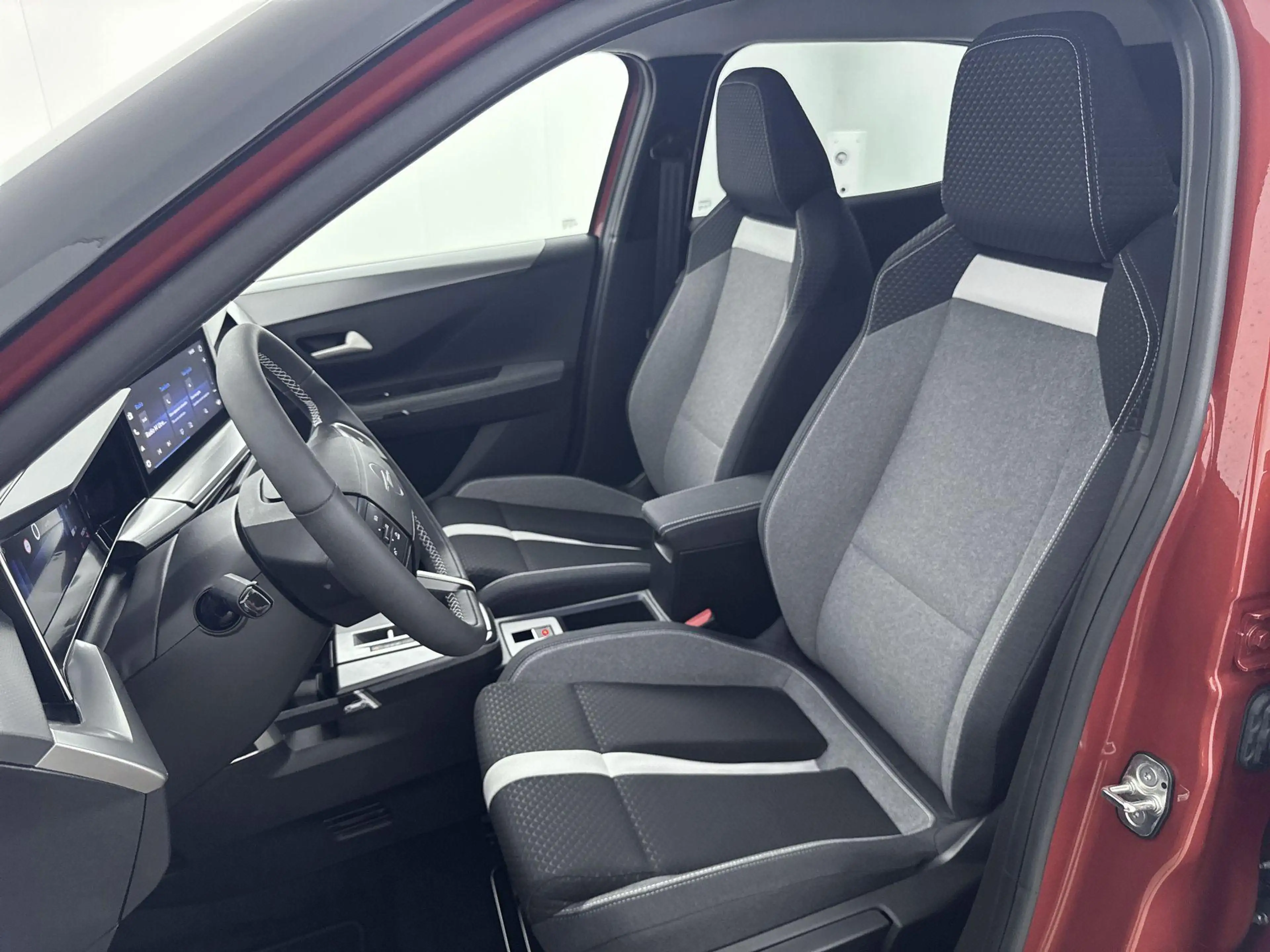Opel Frontera SUV 136 pk Hybrid Automaat GS | Camera | Navigatie — photo 4