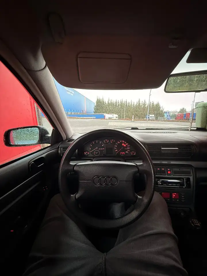 Audi A4 1.6, foto 6