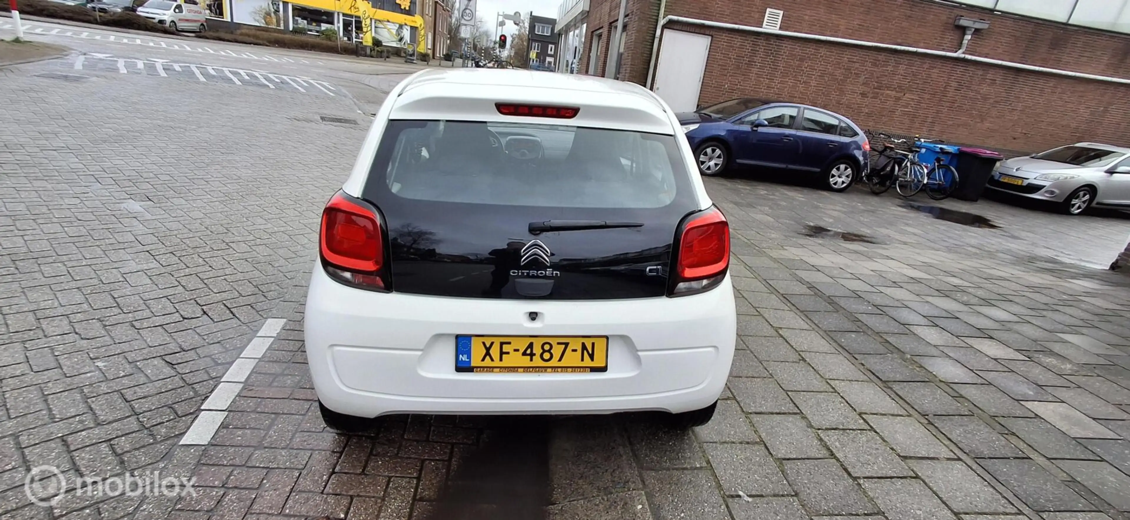 Citroen C1 1.0 VTi Feel — photo 6