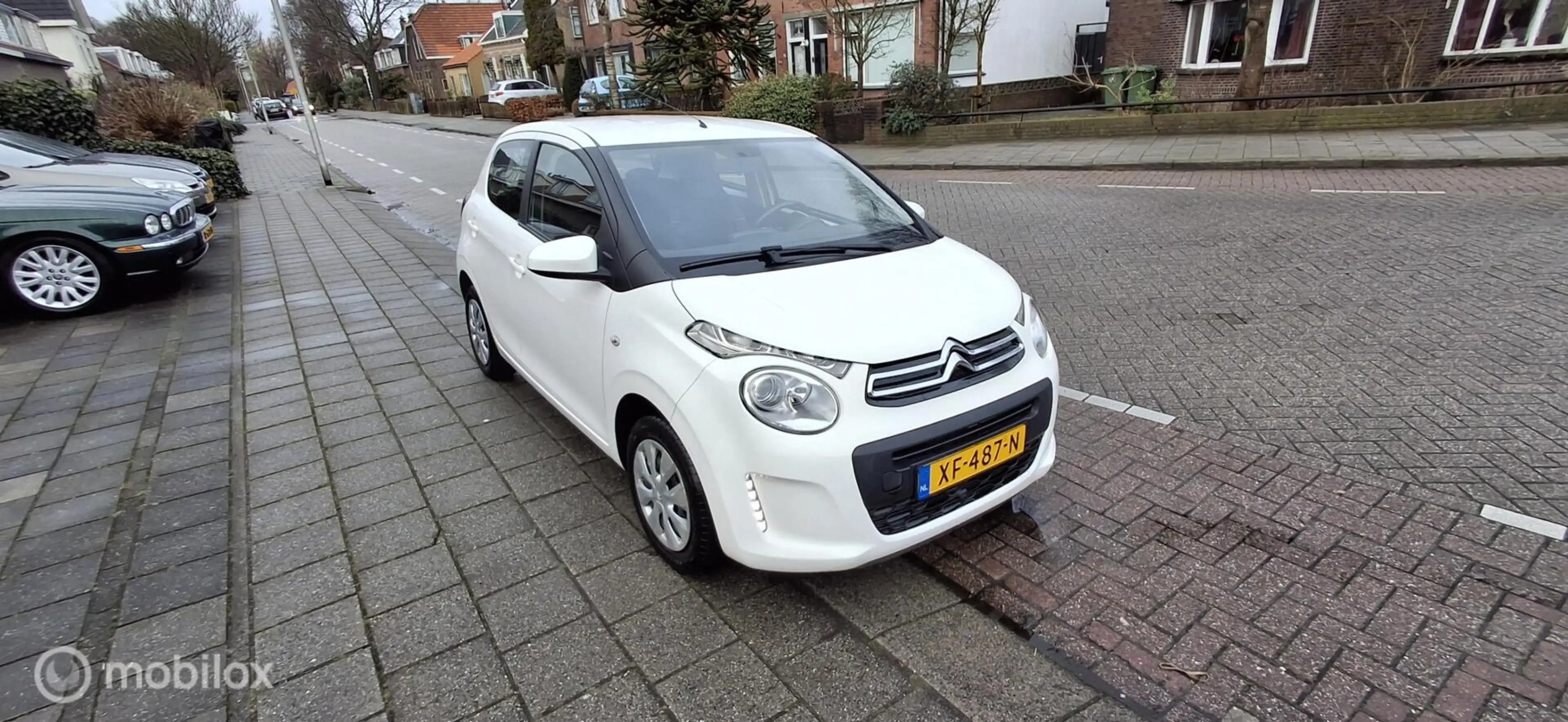 Citroen C1 1.0 VTi Feel — photo 3